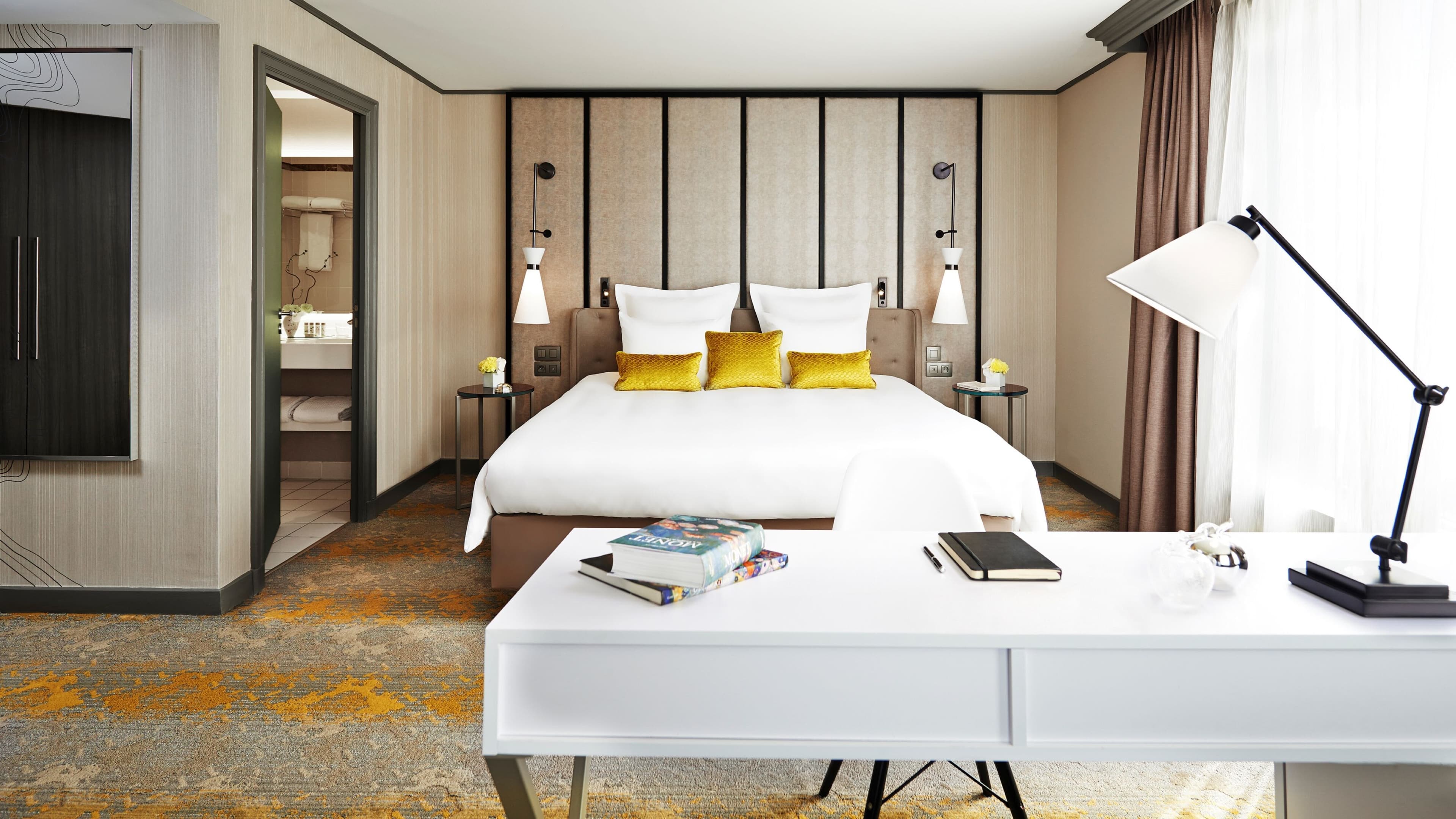 Renaissance Paris La Defense Hotel — 12