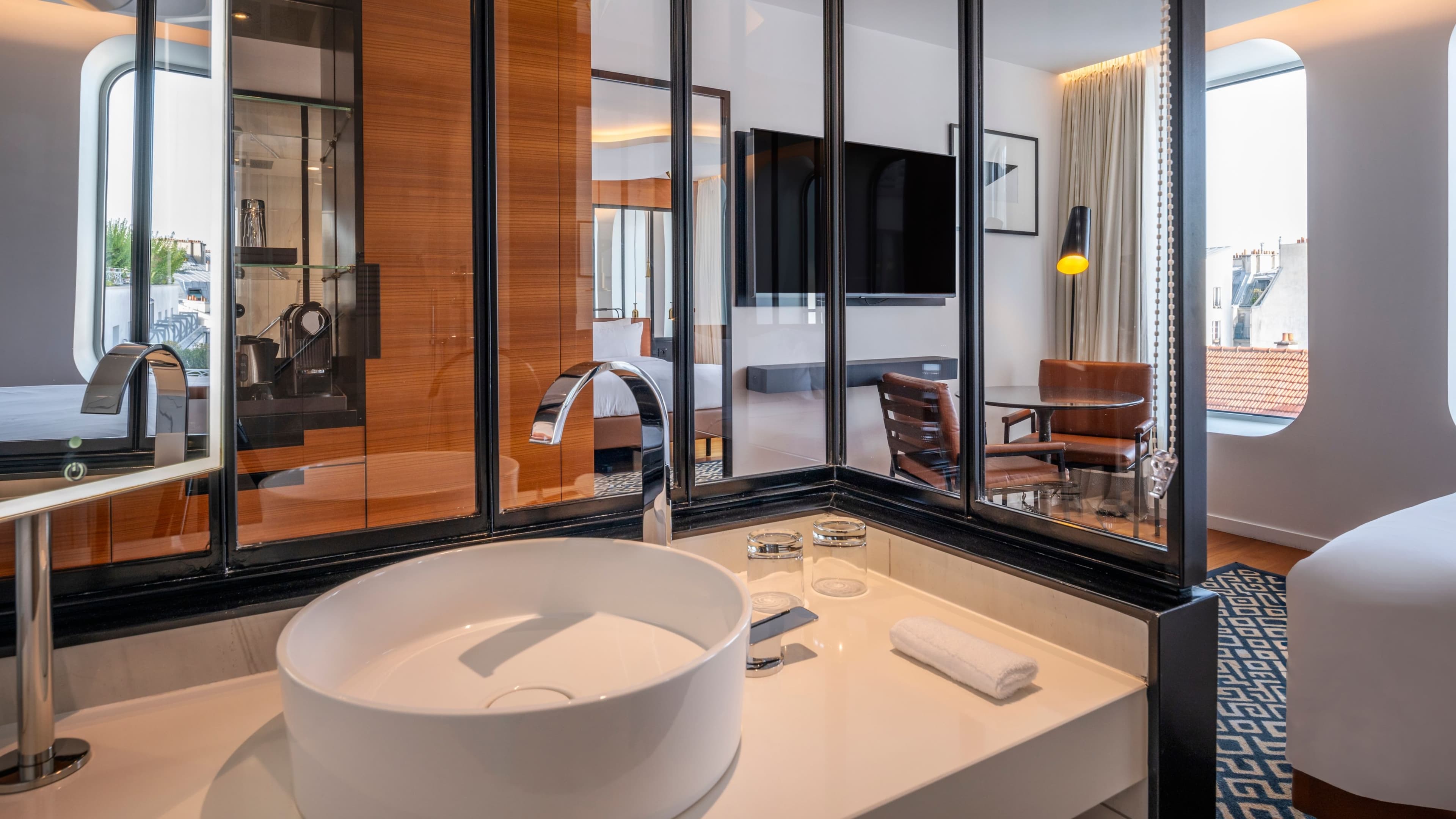 Renaissance Paris Republique Hotel — 11