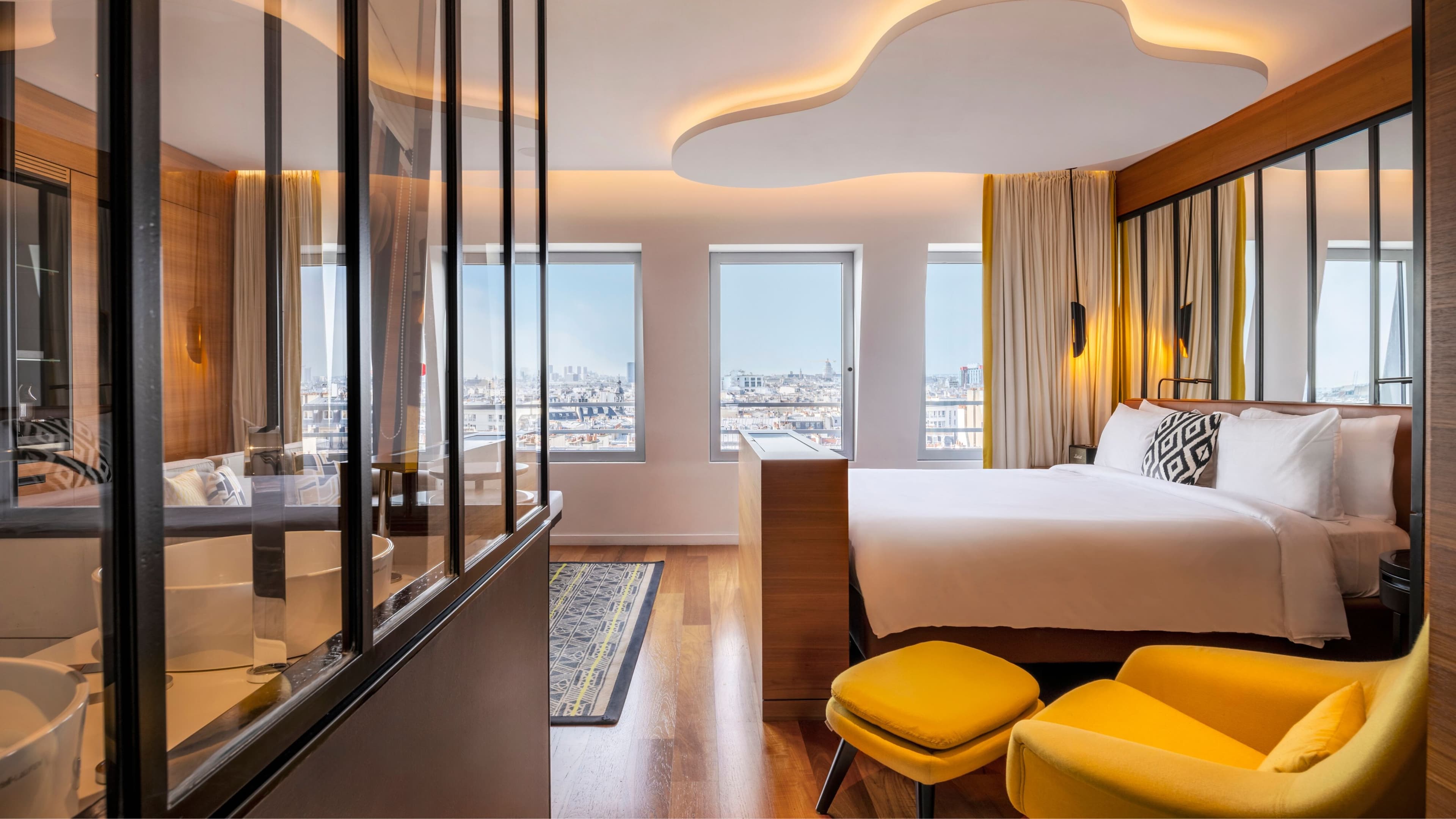 Renaissance Paris Republique Hotel — 32