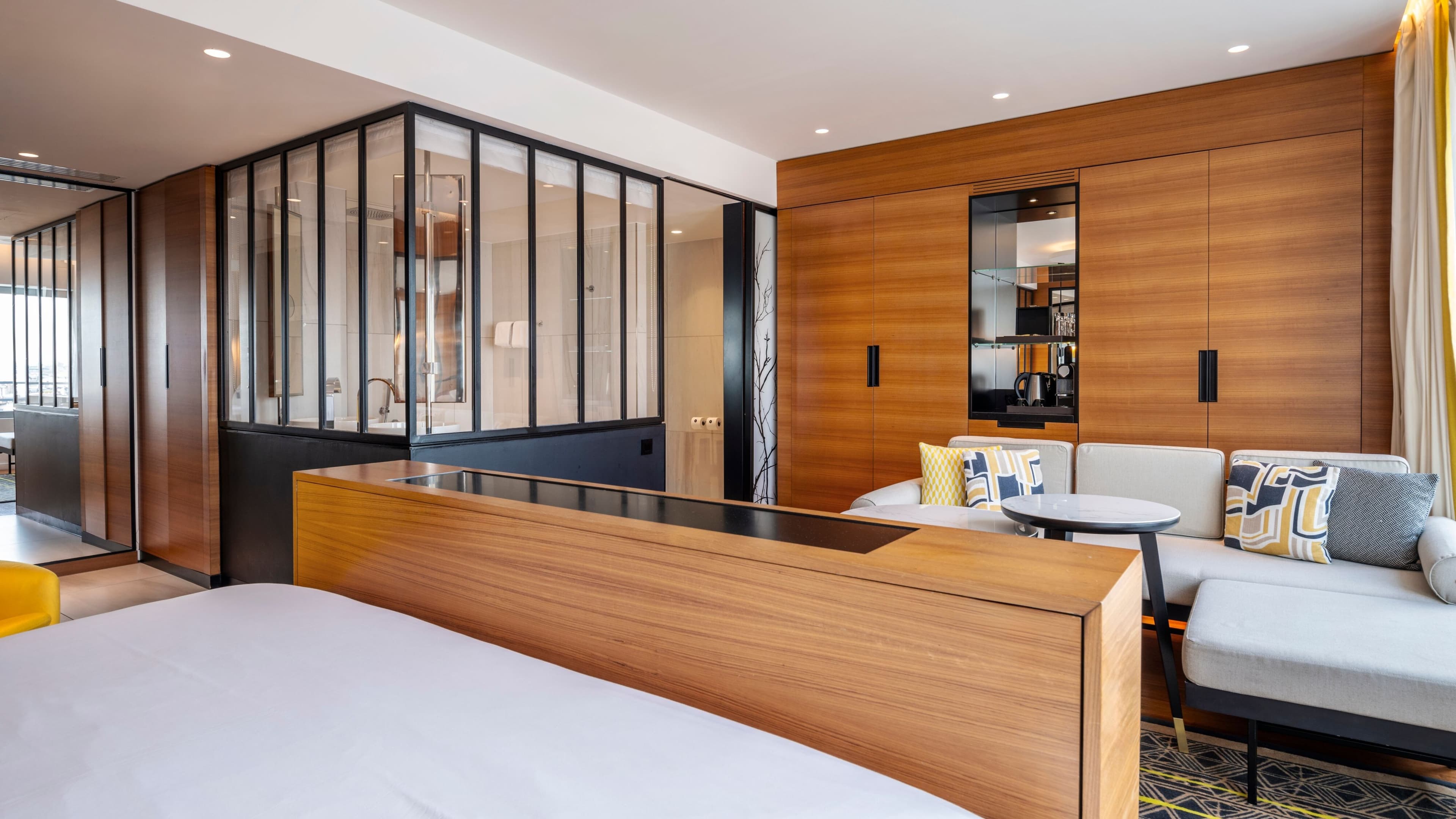 Renaissance Paris Republique Hotel — 36