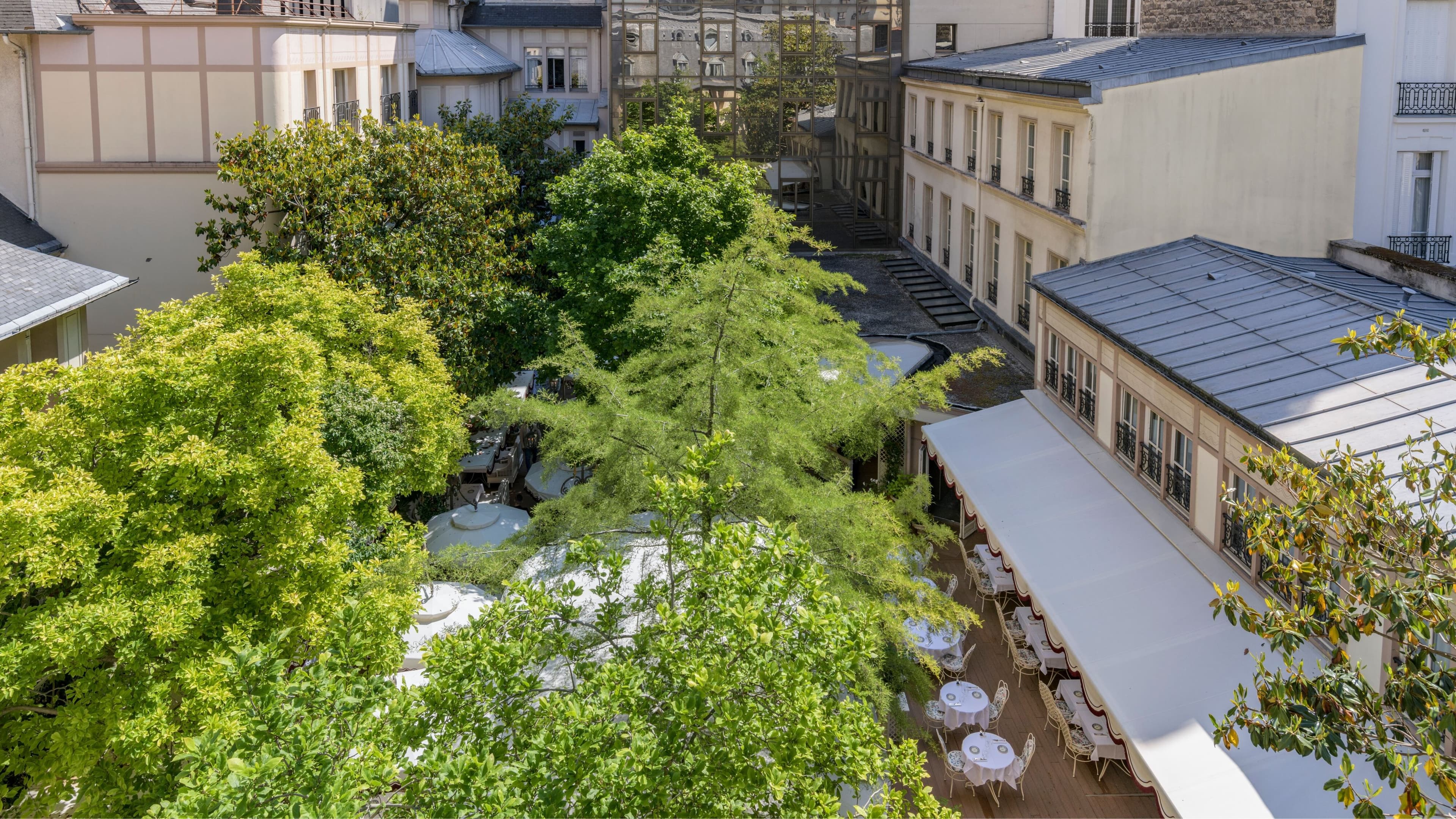 Renaissance Paris Nobel Tour Eiffel Hotel — 8