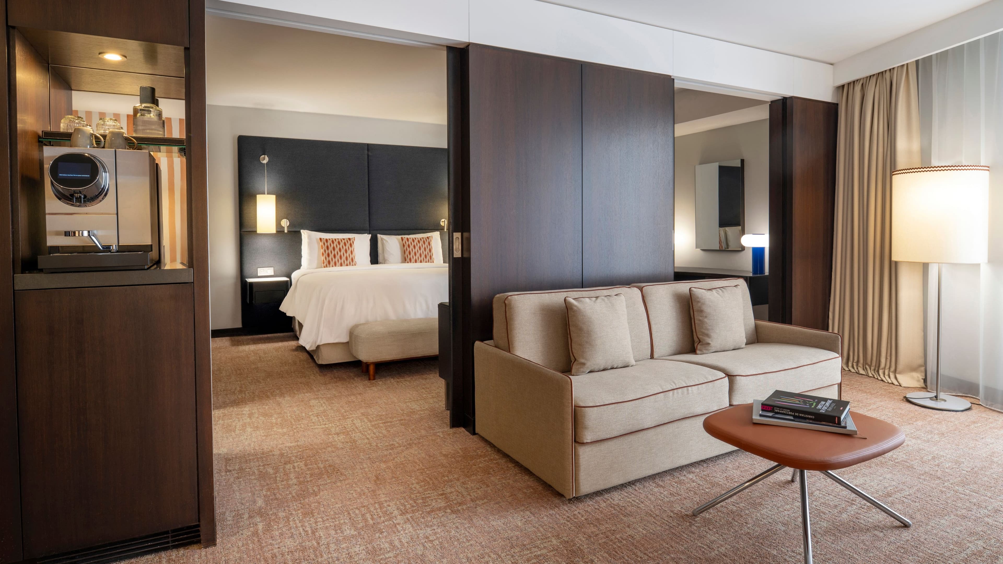 Renaissance Paris Arc de Triomphe Hotel — 50