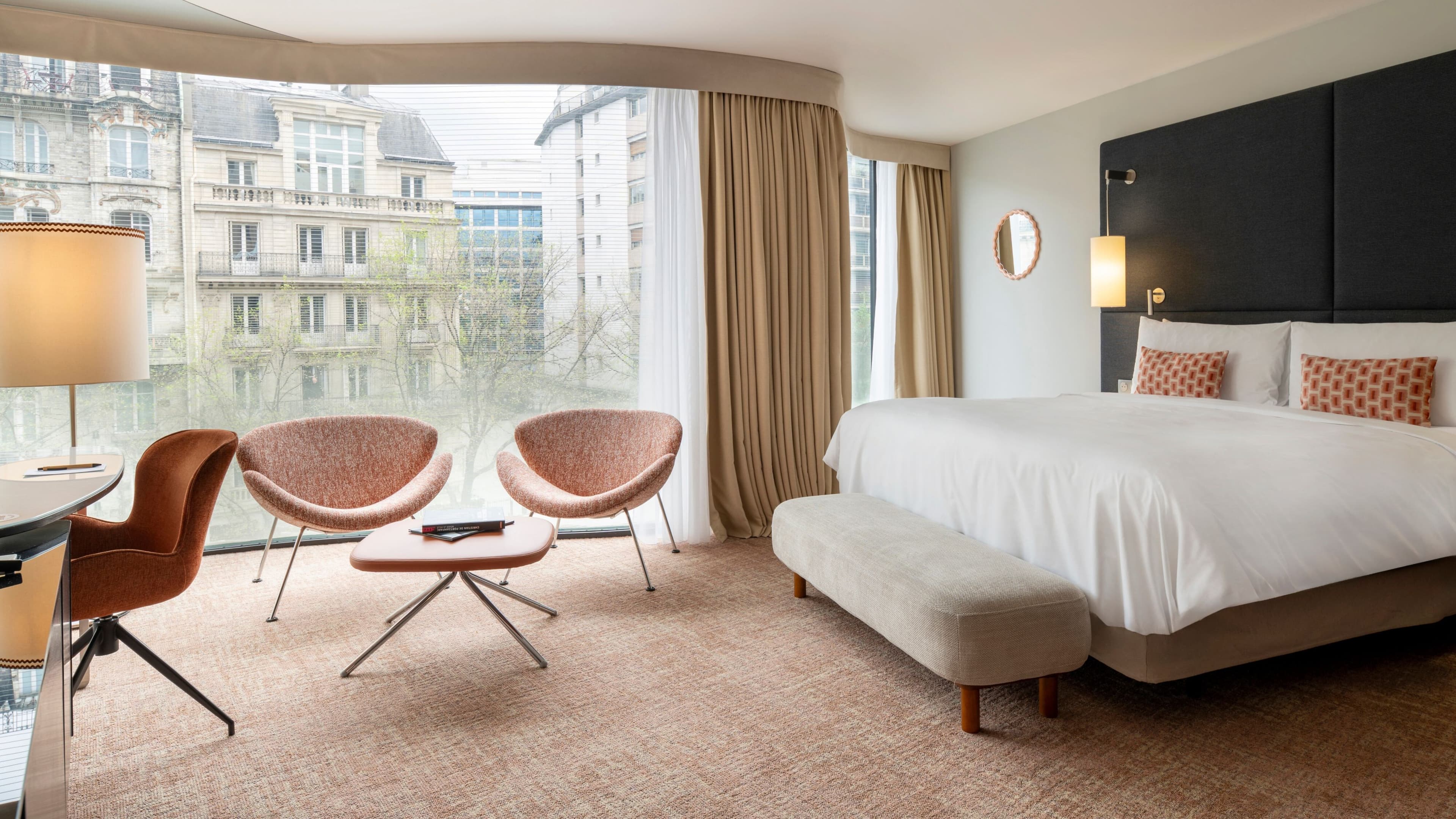Renaissance Paris Arc de Triomphe Hotel — 53