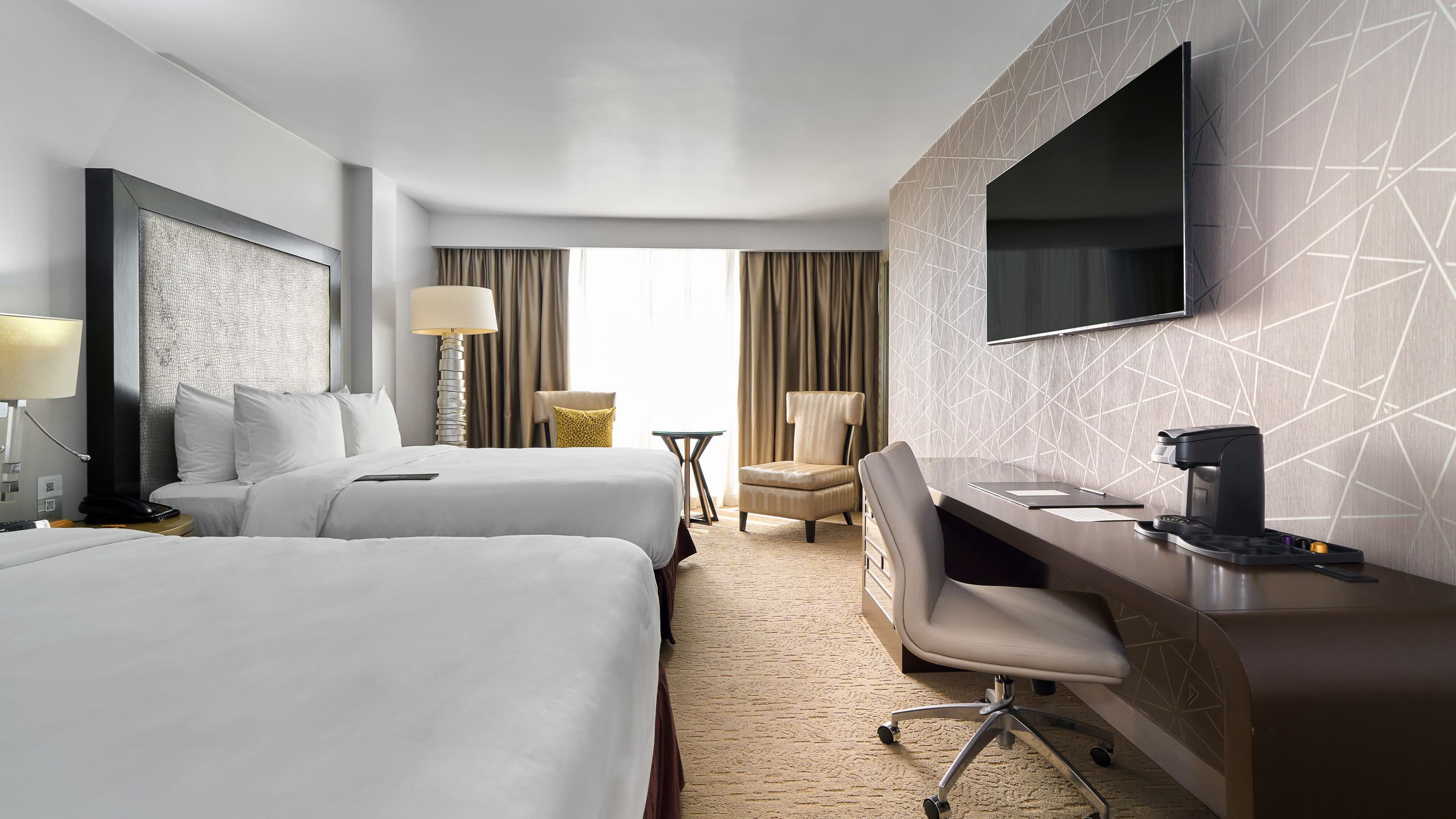 Renaissance Panama City Hotel - Image 2