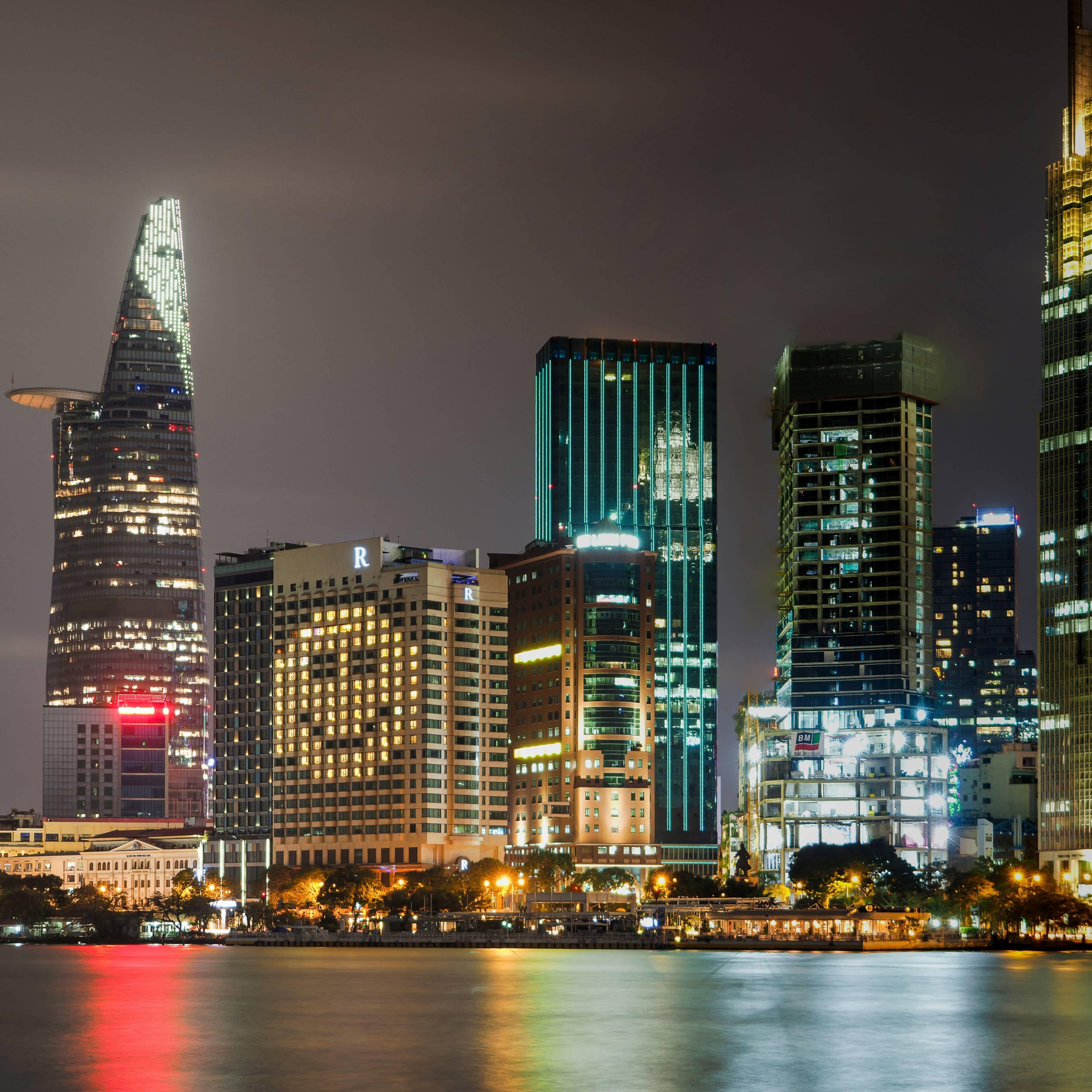 Renaissance Riverside Hotel Saigon - Image 1
