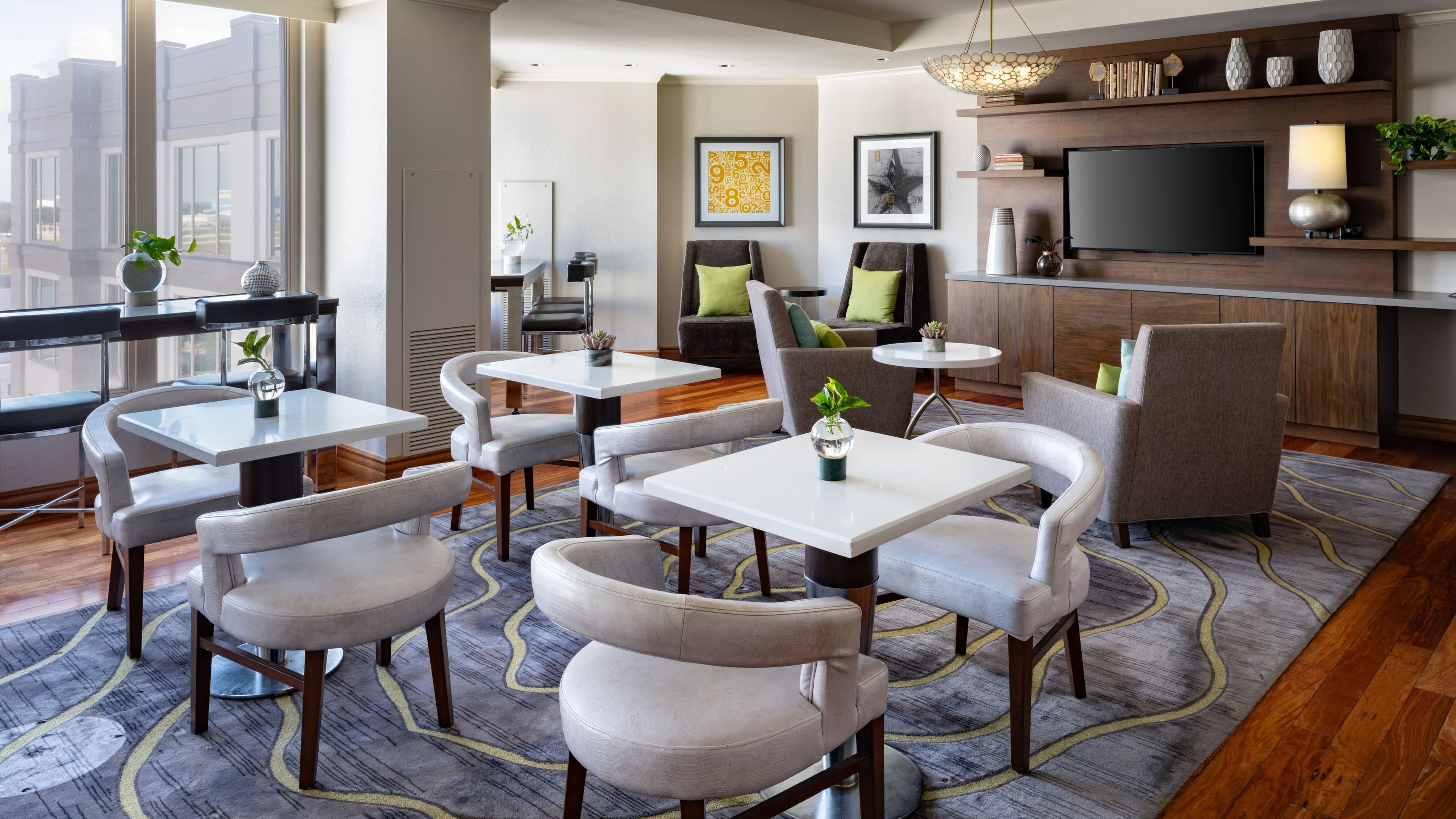 Renaissance Tampa International Plaza Hotel — 6