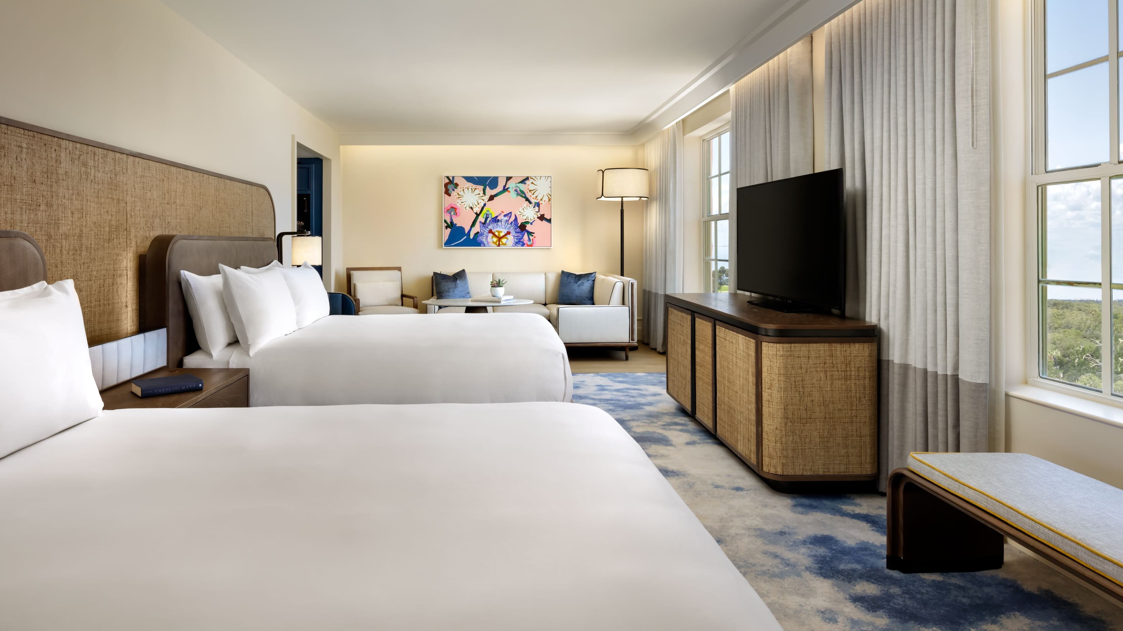 Deluxe Historic - Image 1