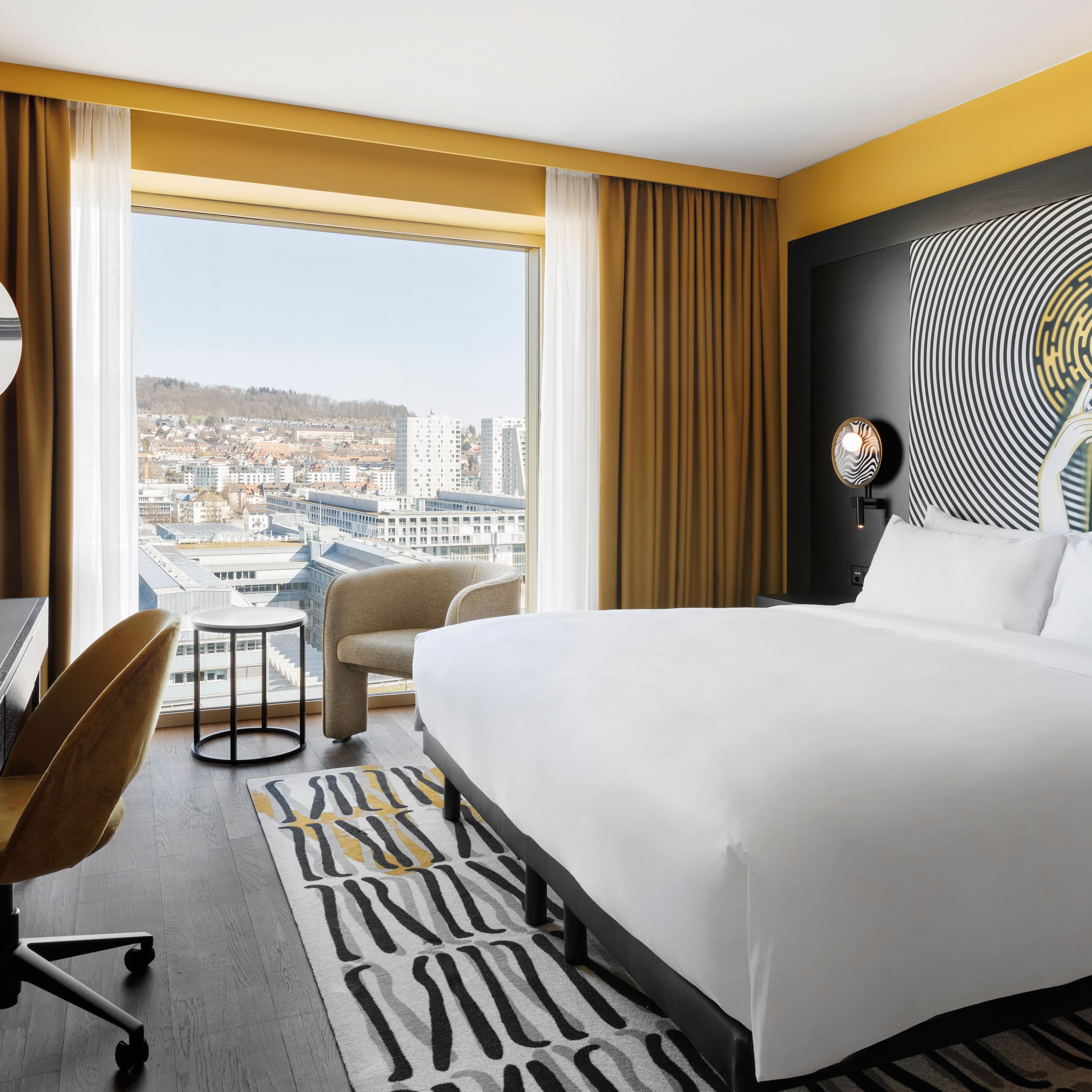 Renaissance Zurich Tower Hotel - Image 1