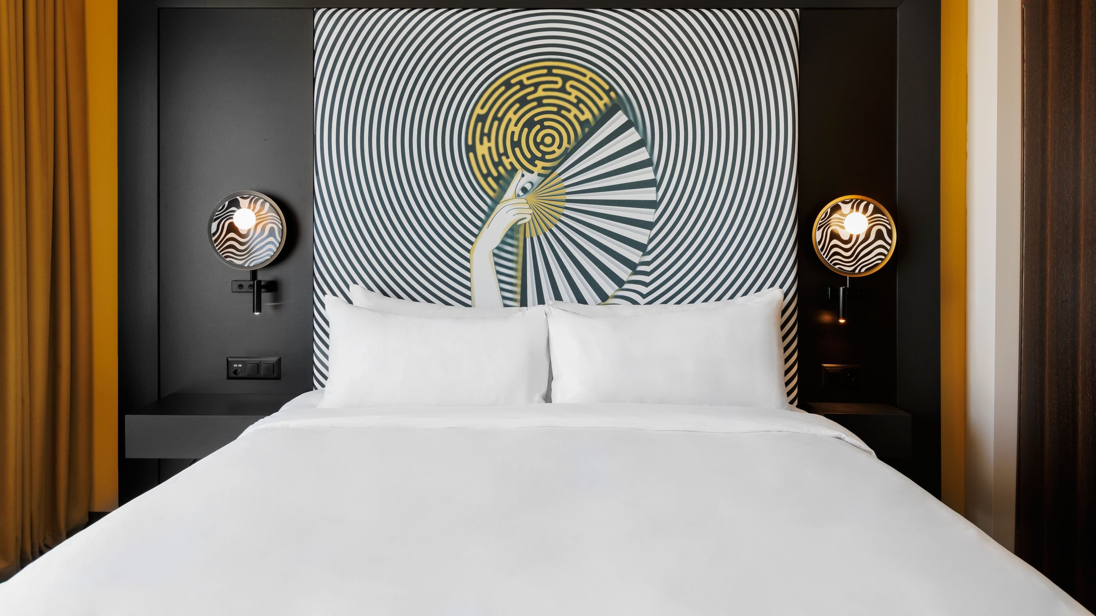 Renaissance Zurich Tower Hotel - Image 5