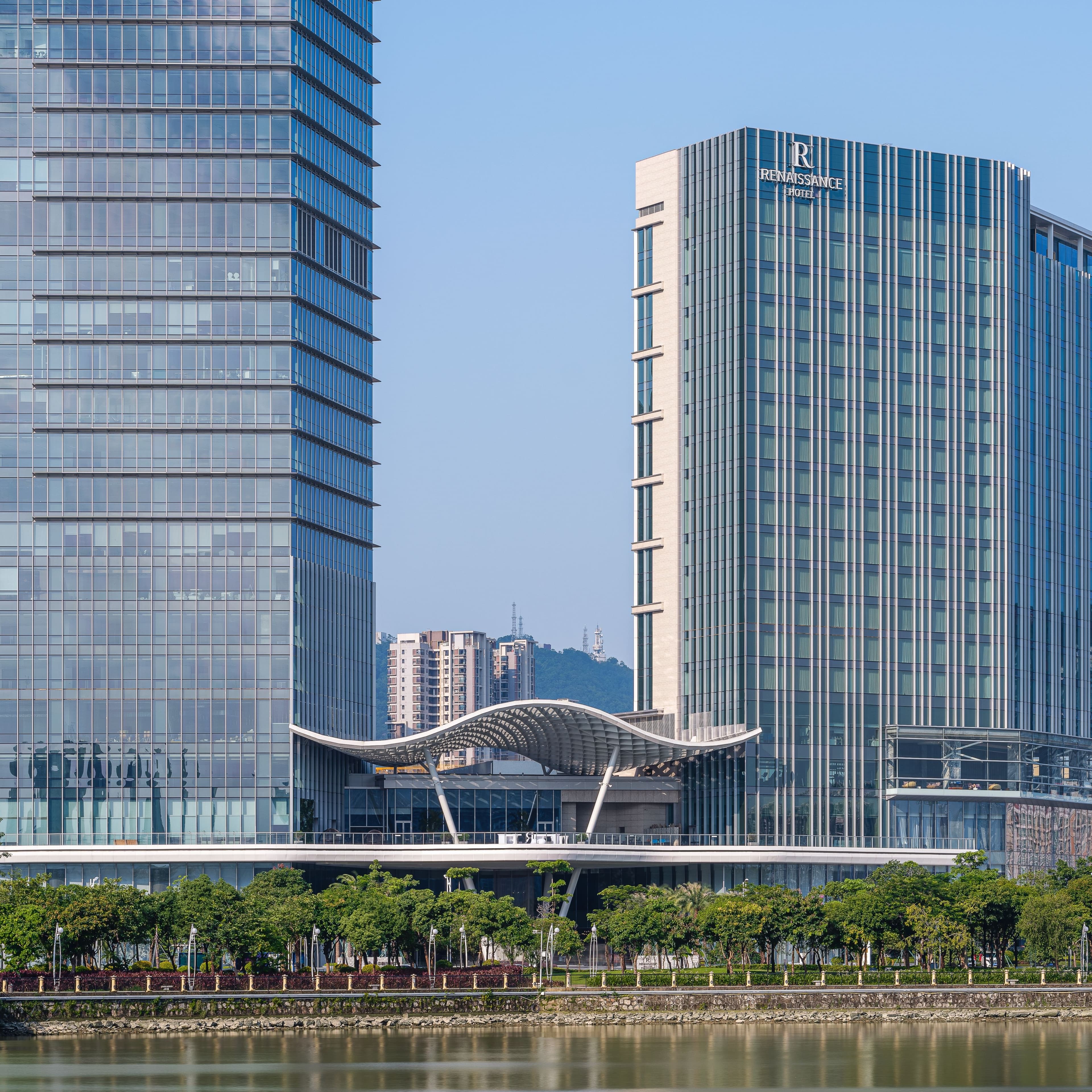 Renaissance Zhuhai Hotel - Image 1