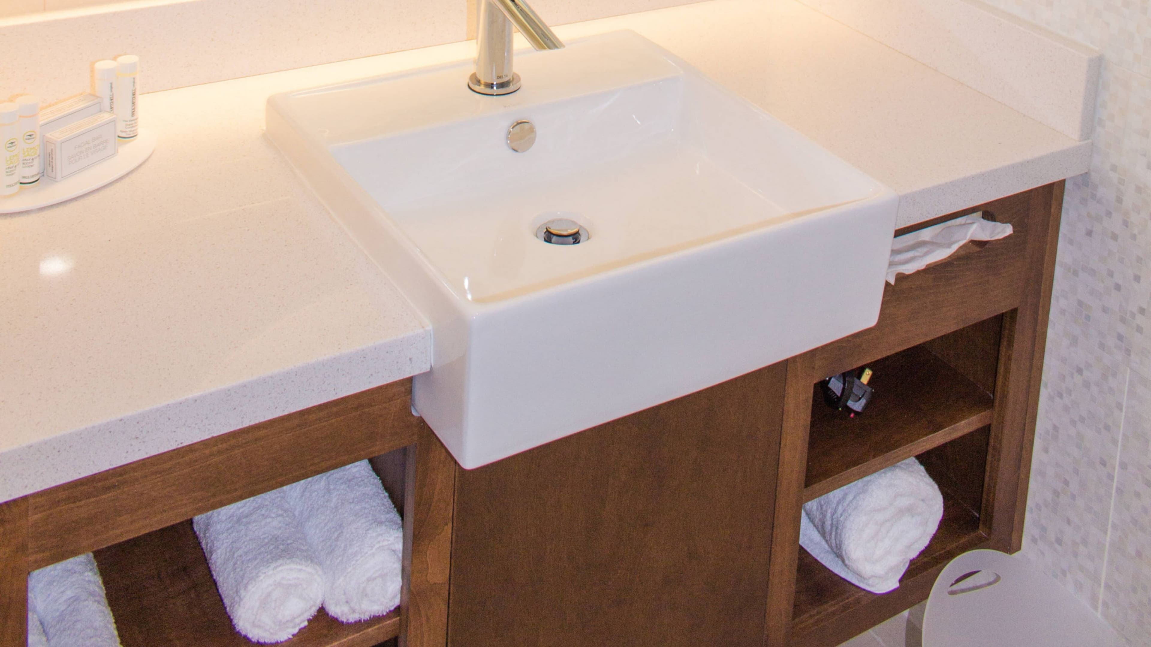 Suite - Image 3