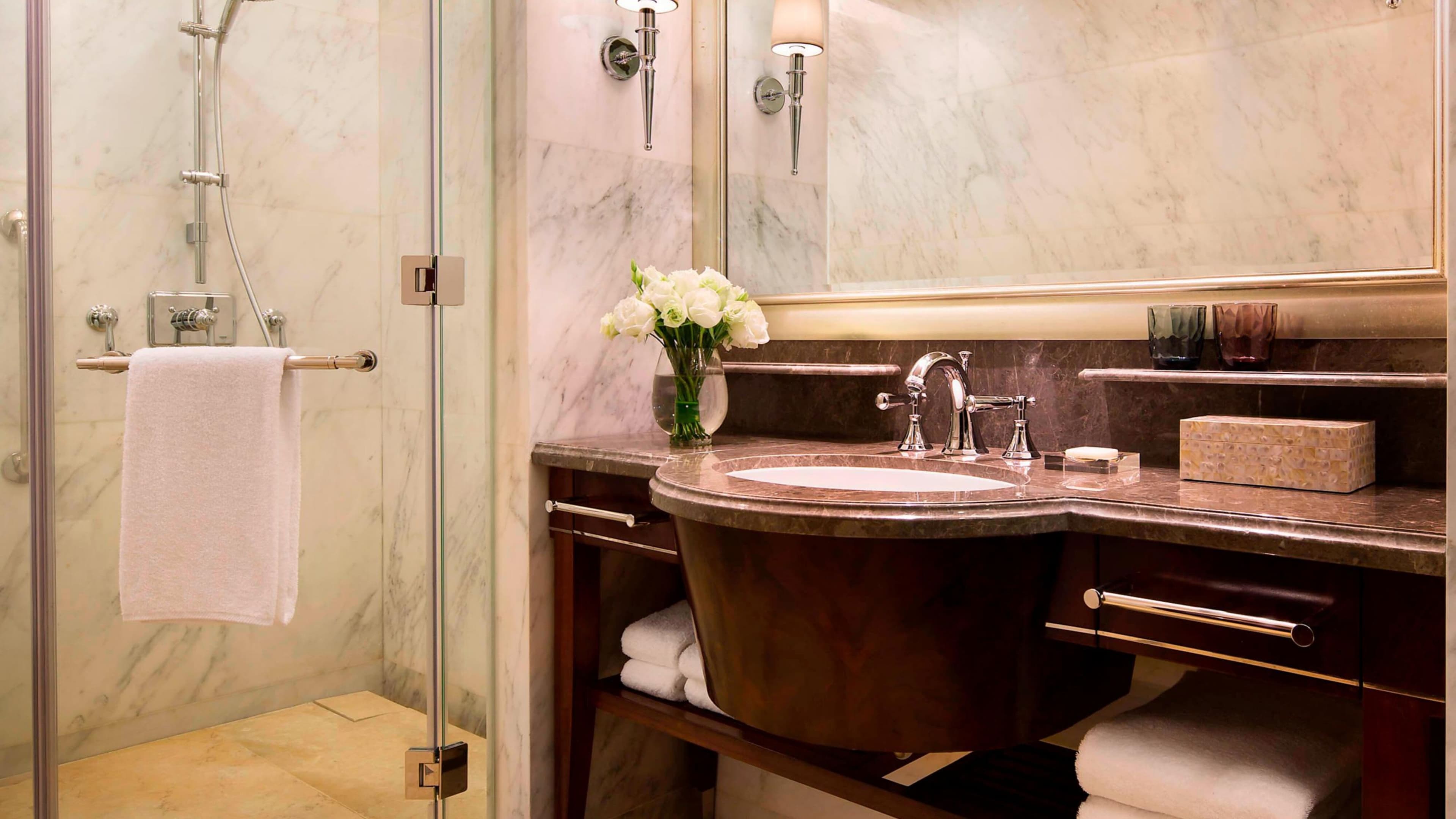 JW Marriott Hotel Chongqing - Image 4