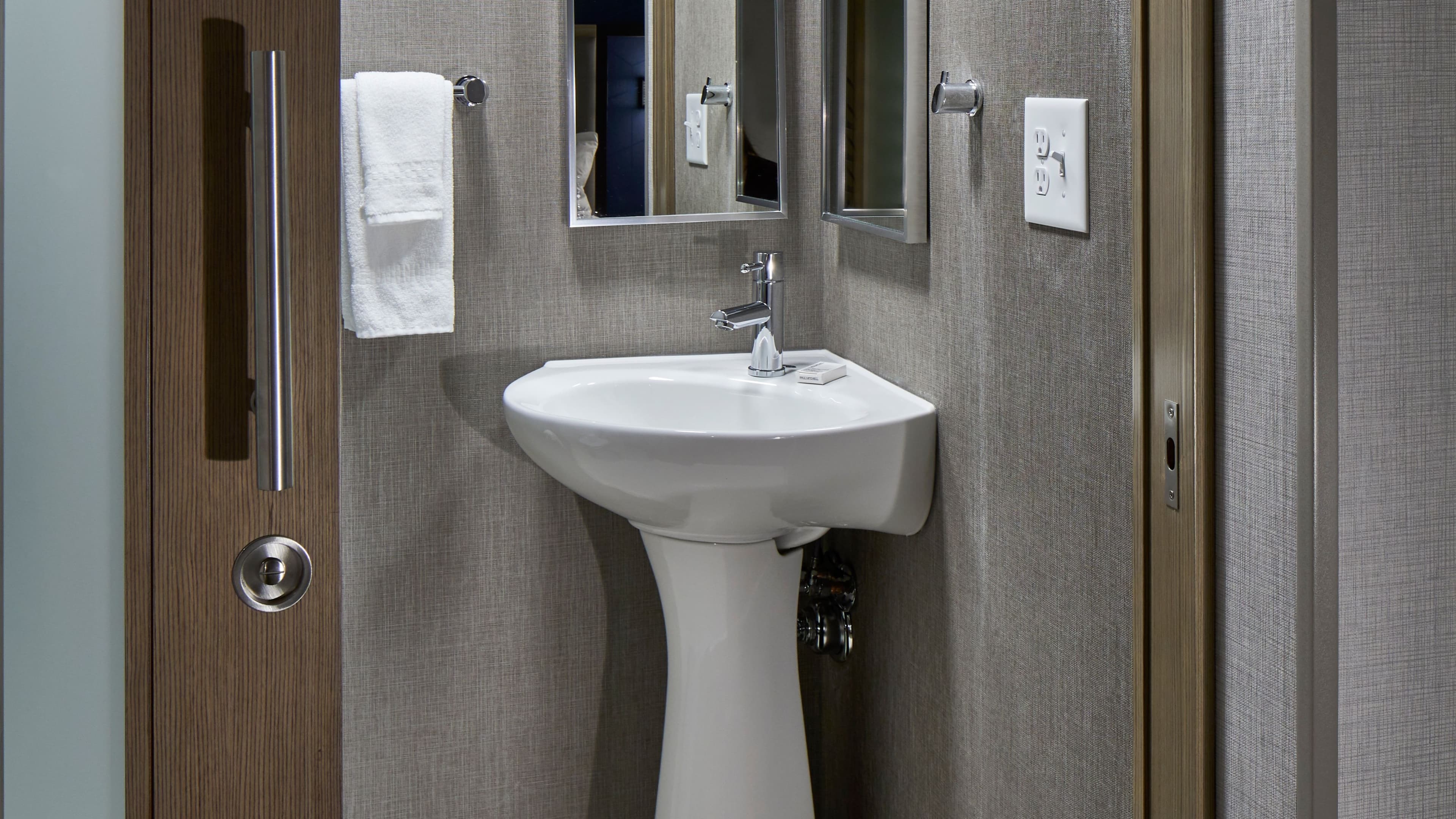 Suite - Image 4