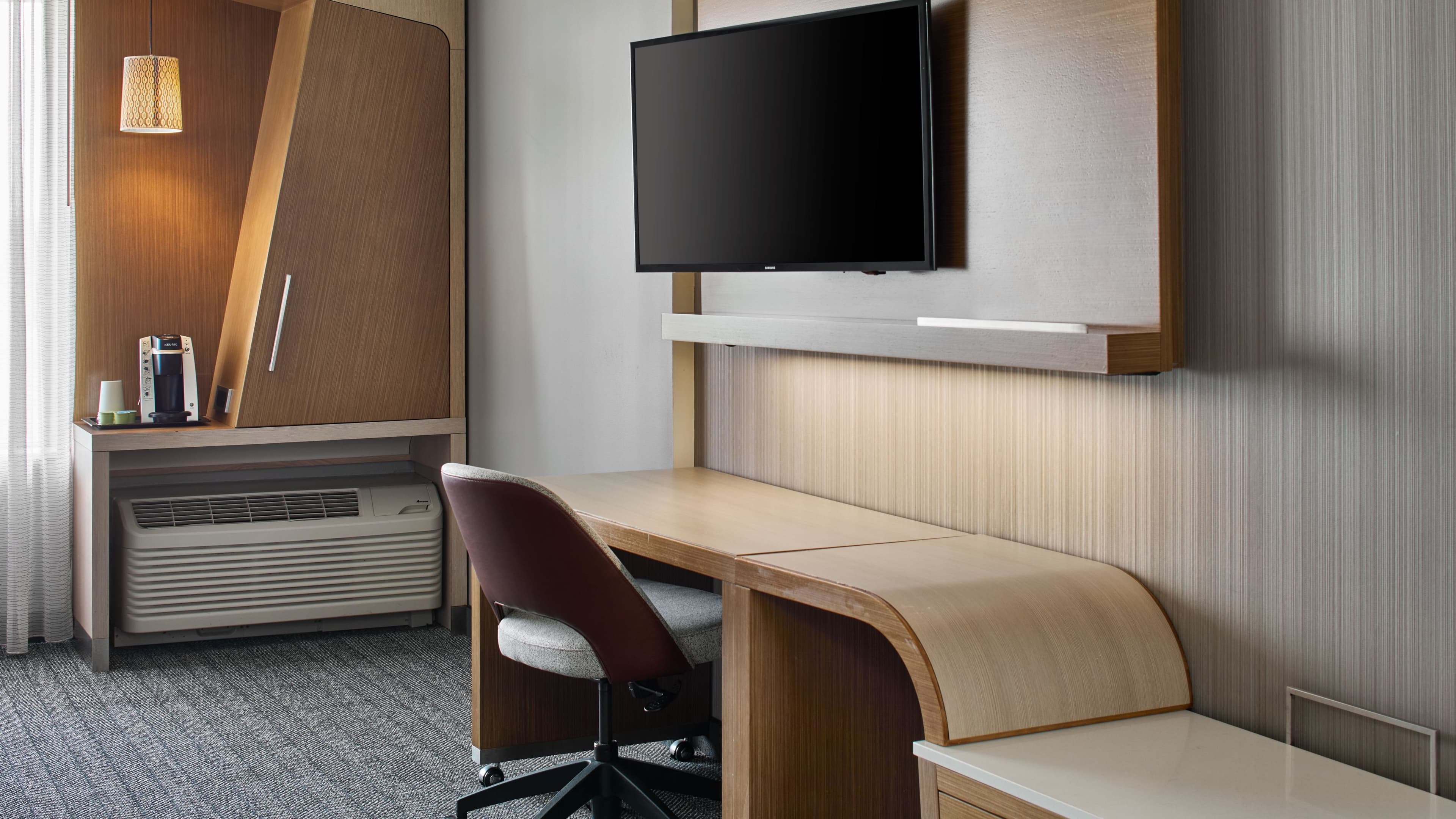 Holiday Inn Atlanta-Gas South Arena Area — 8