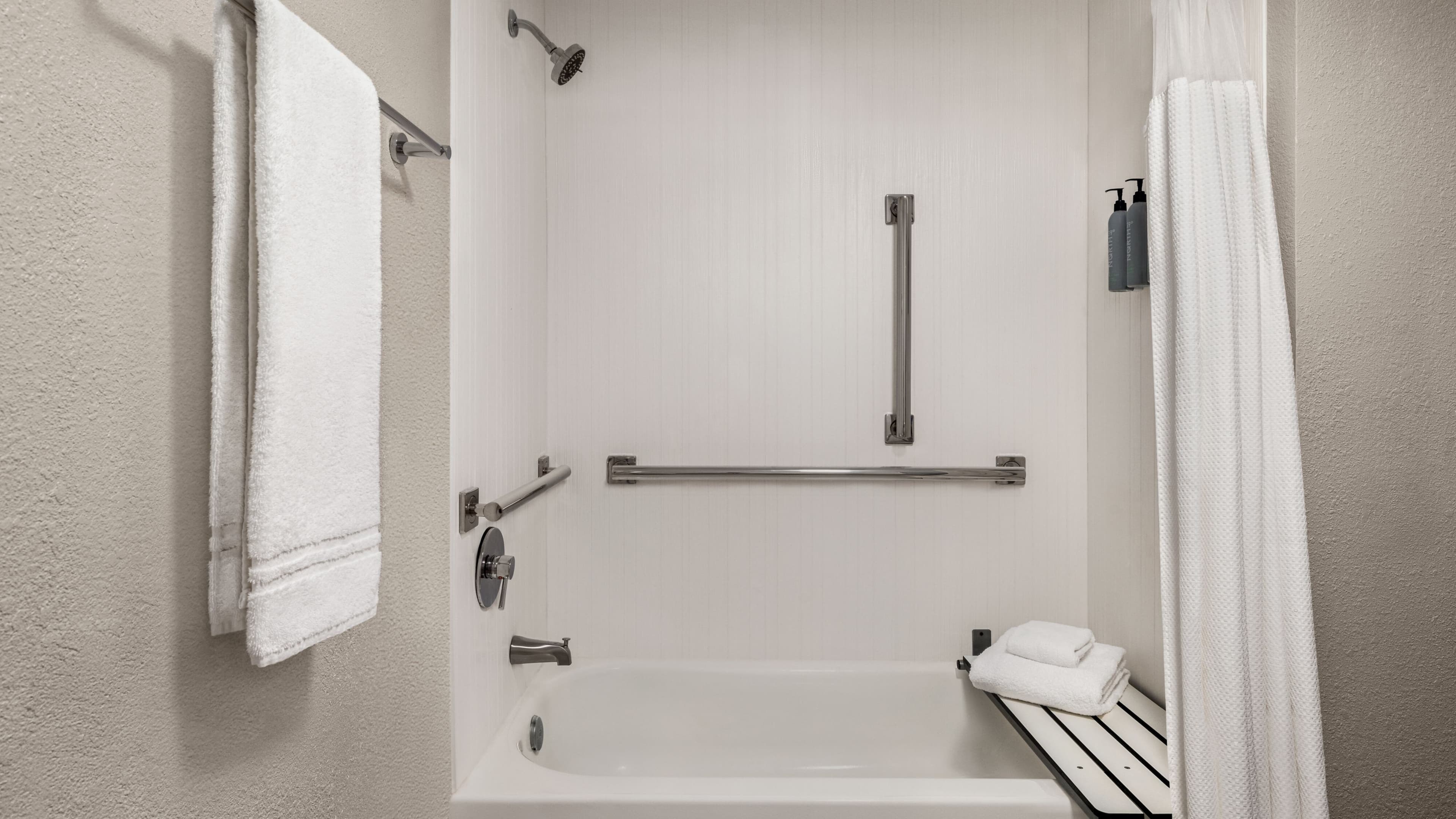 Holiday Inn Atlanta-Northlake — 10