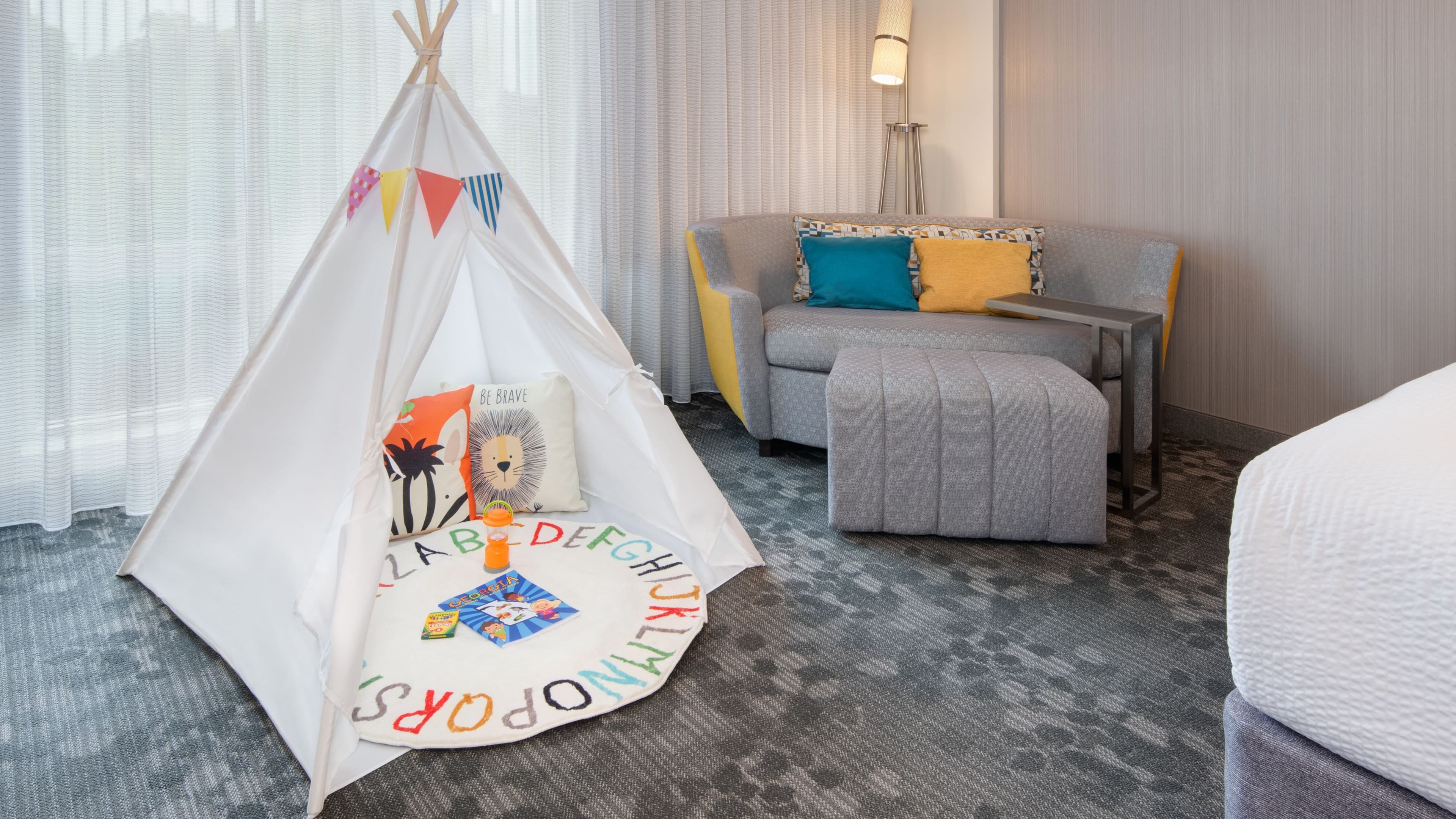 Courtyard Atlanta Alpharetta/Avalon Area - Image 3