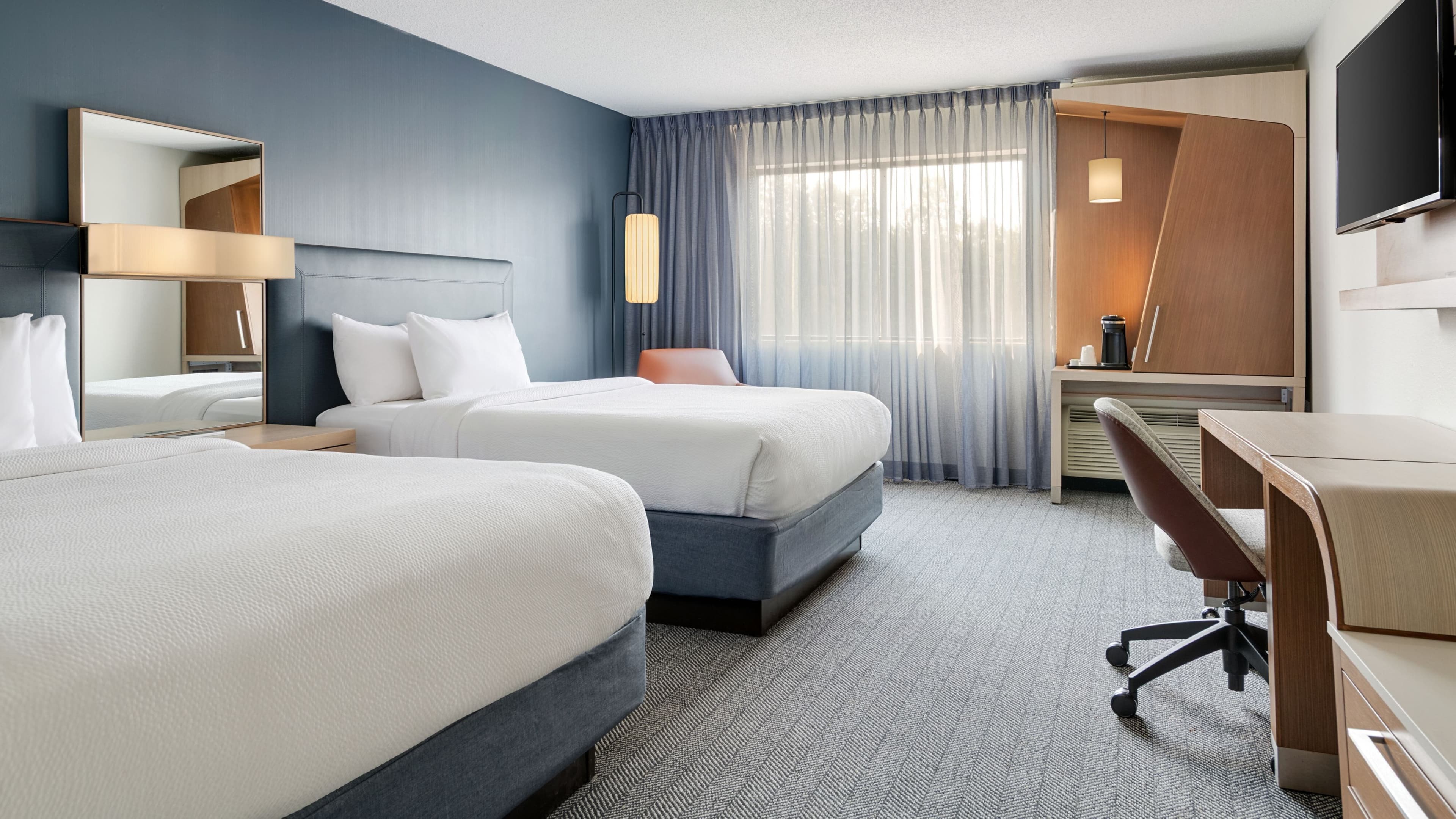 Courtyard Atlanta Suwanee - Image 4