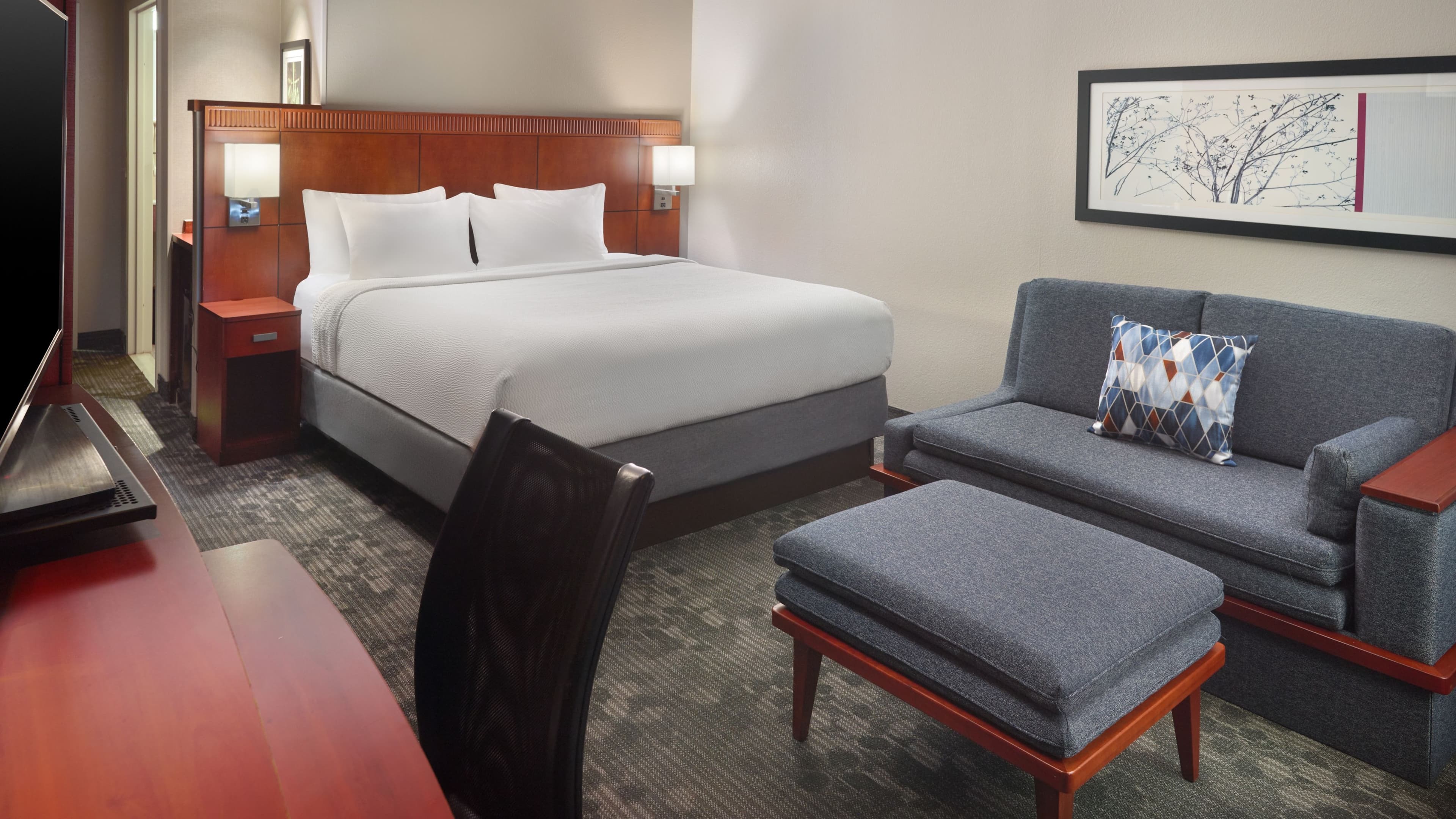 Courtyard Birmingham Downtown at UAB - Image 3