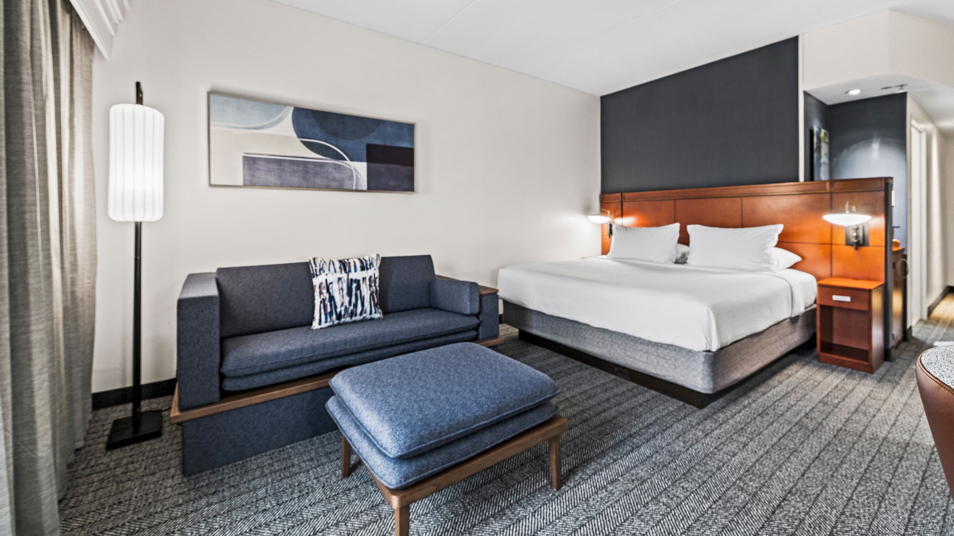 Courtyard Clarksville - Image 2