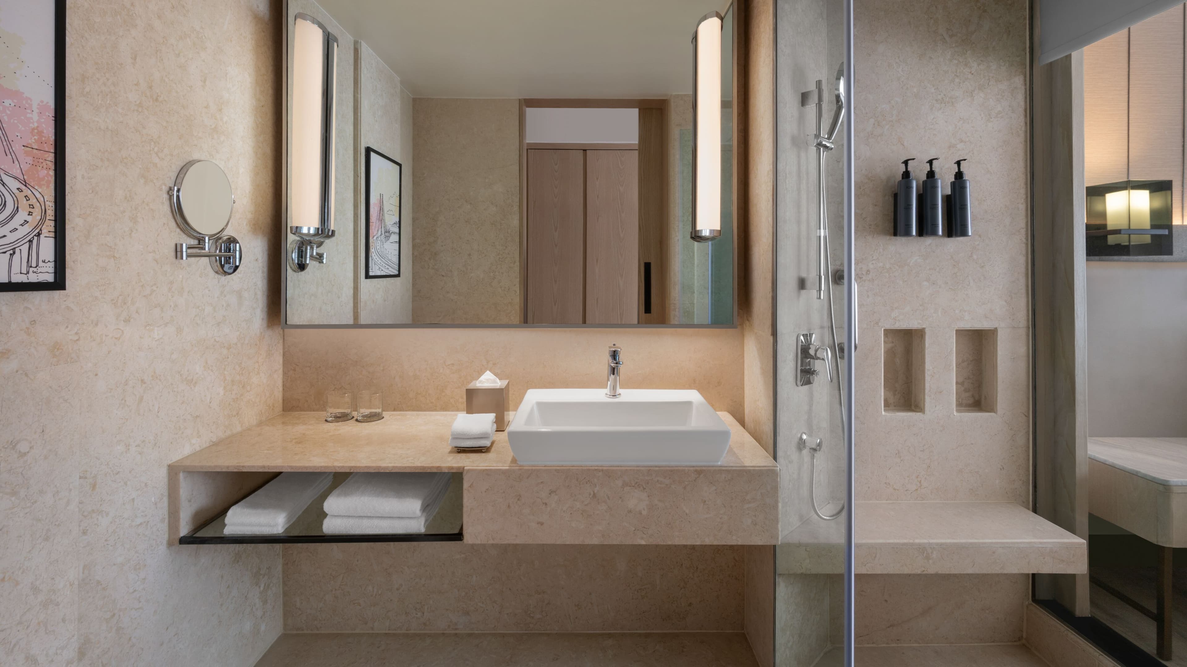 Courtyard Mumbai International Airport - Image 5