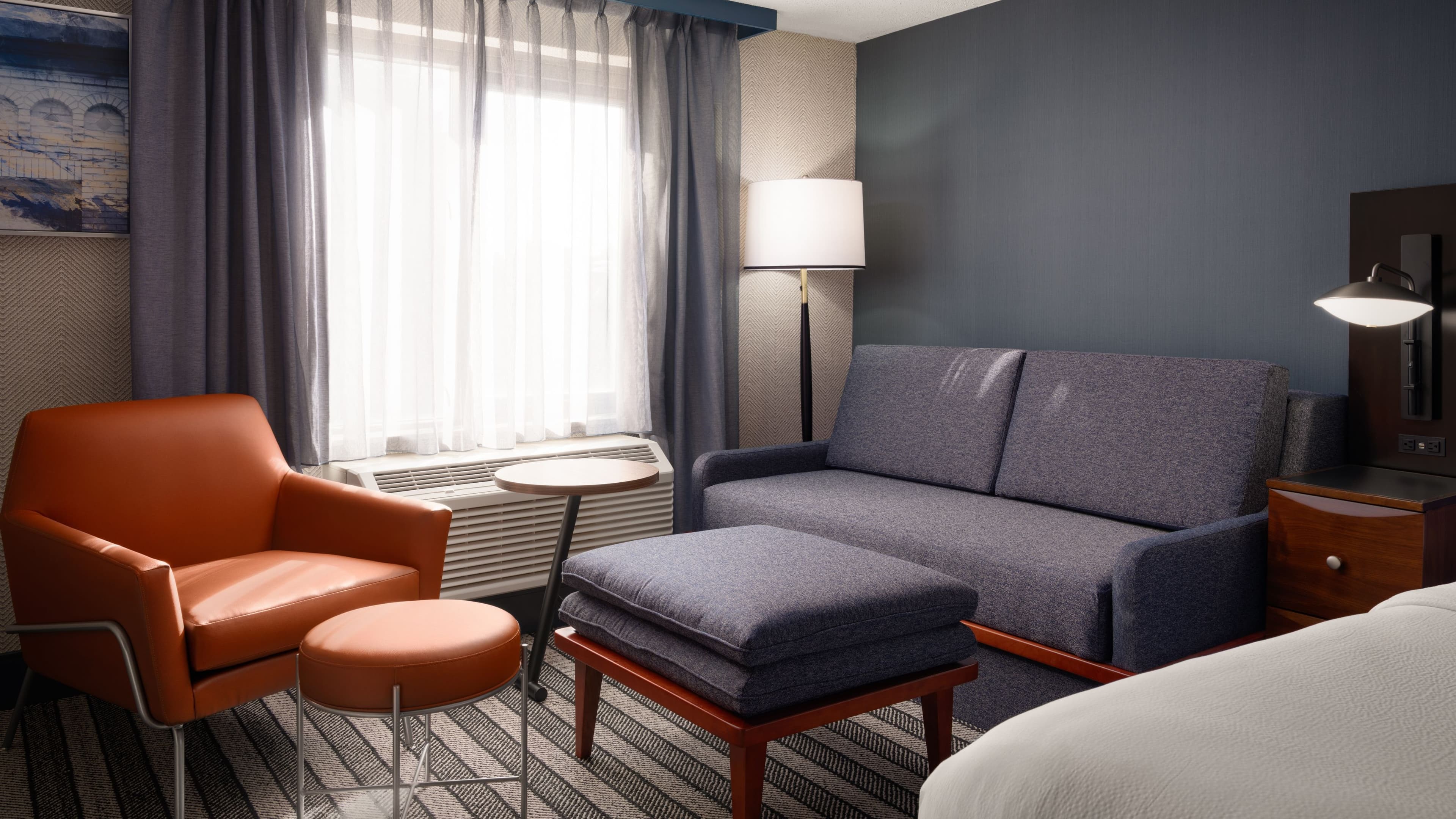 Courtyard Boston Brookline - Image 3