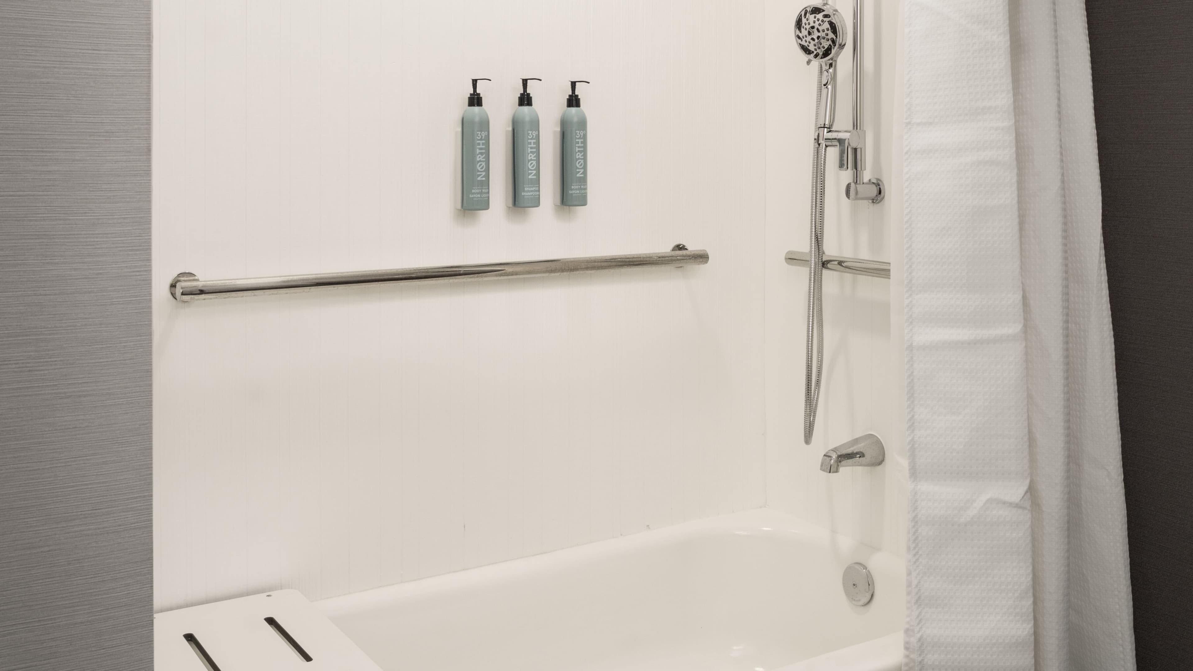 Courtyard Brunswick - Image 5