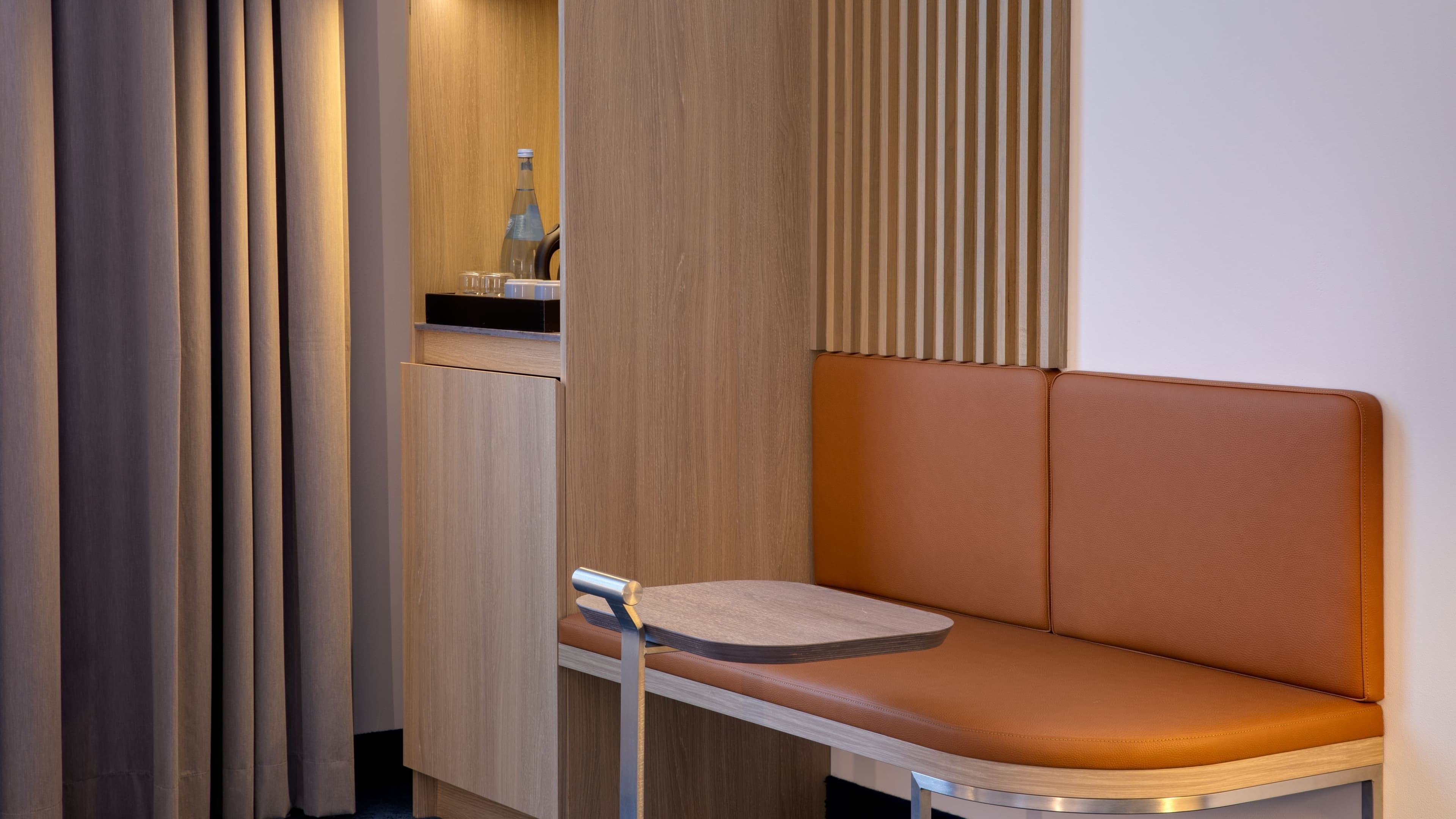 Comfort Room - Image 6