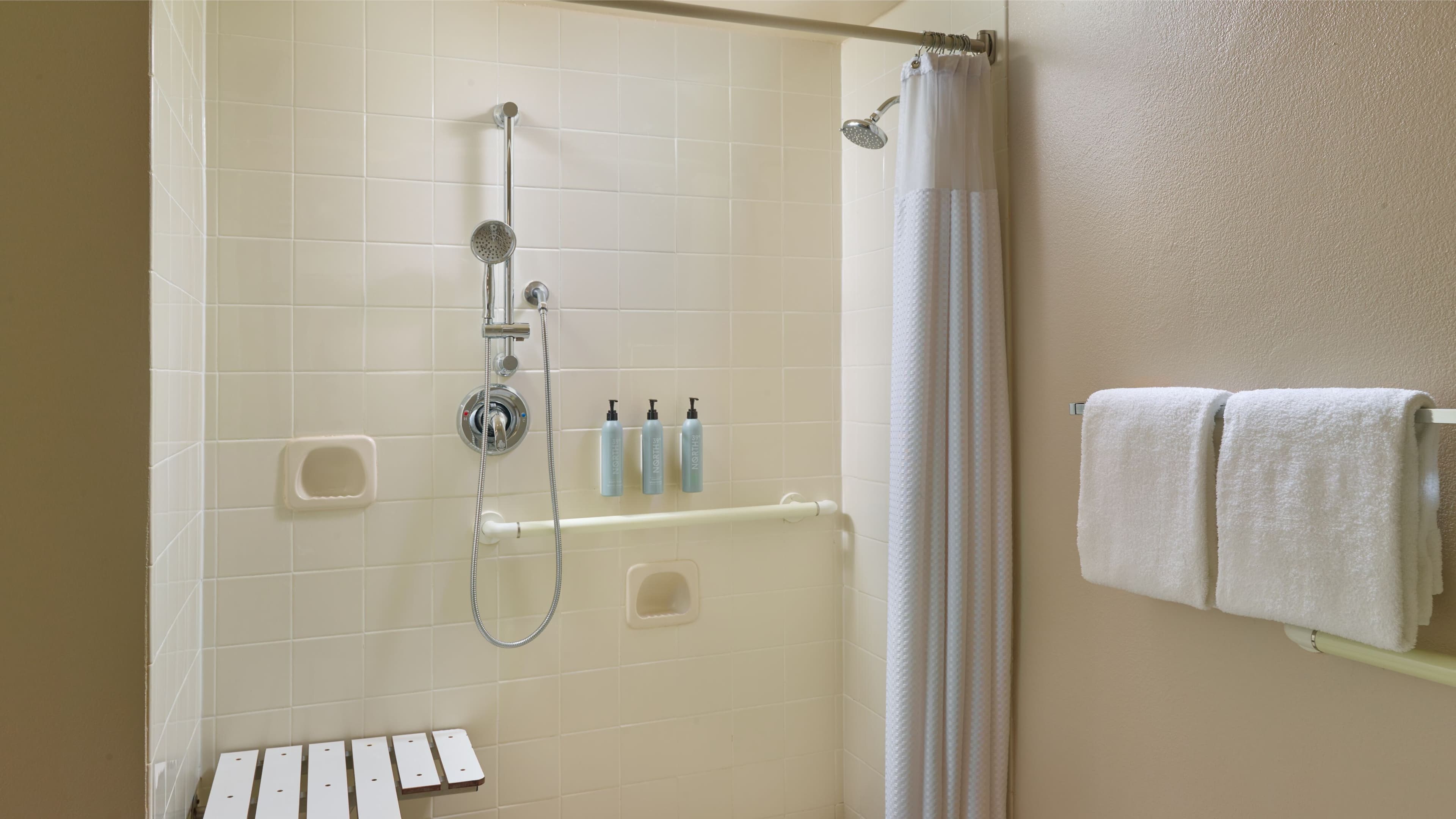Accessible Guest room - Image 5