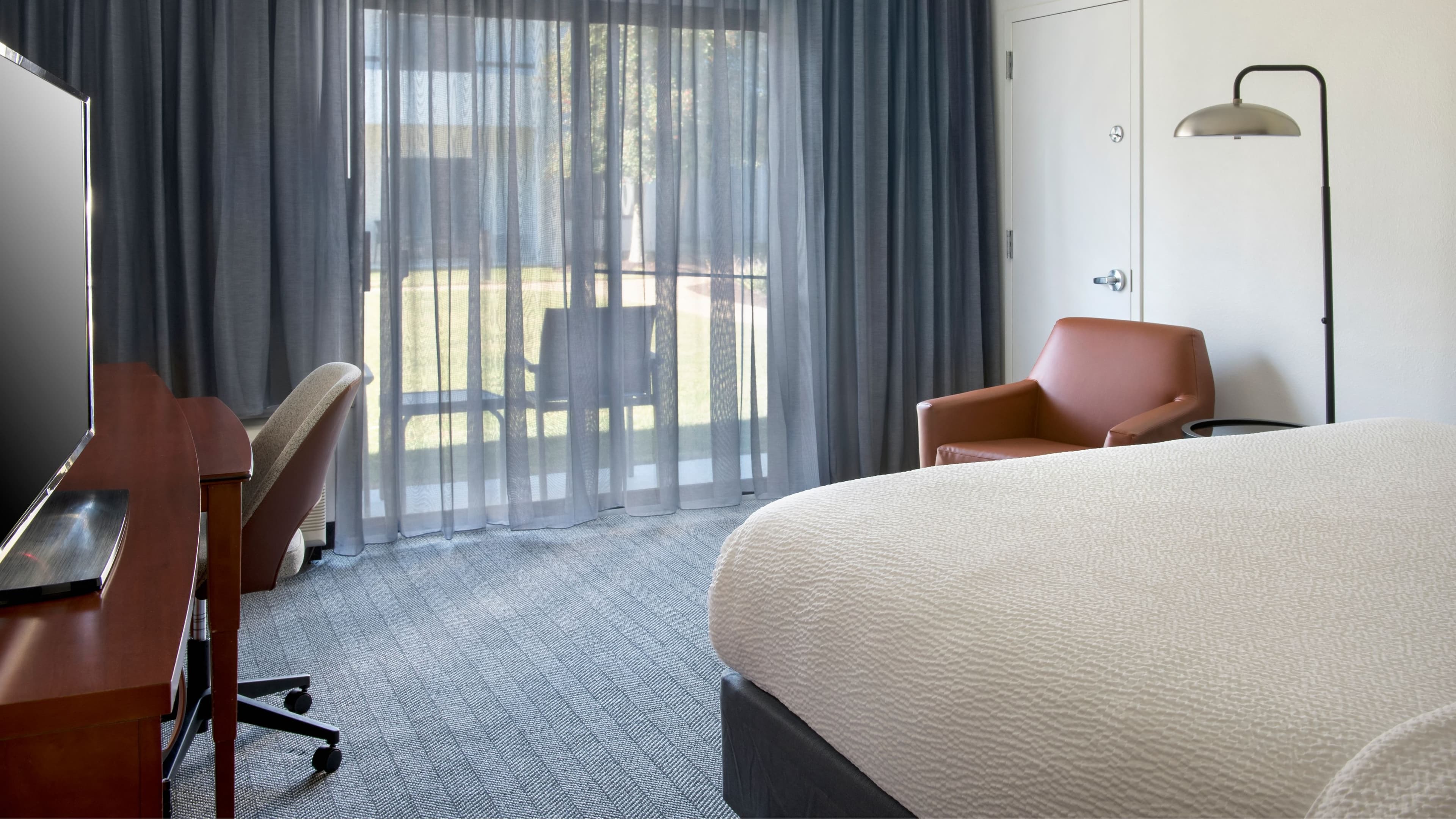 King Guest Room - Image 2