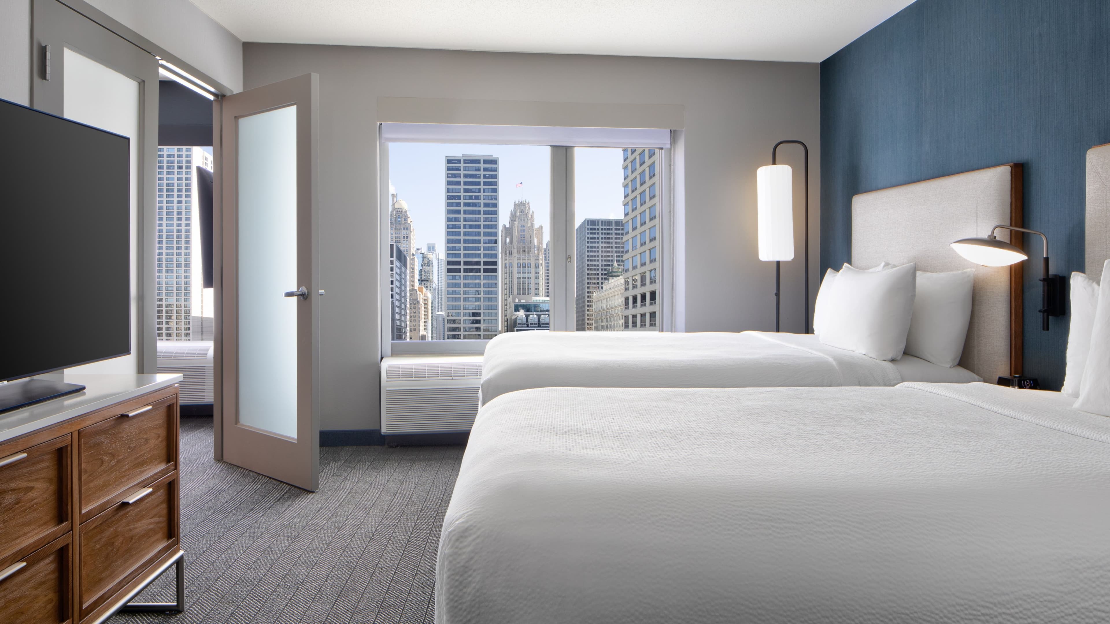 Courtyard Chicago Downtown/River North — 16