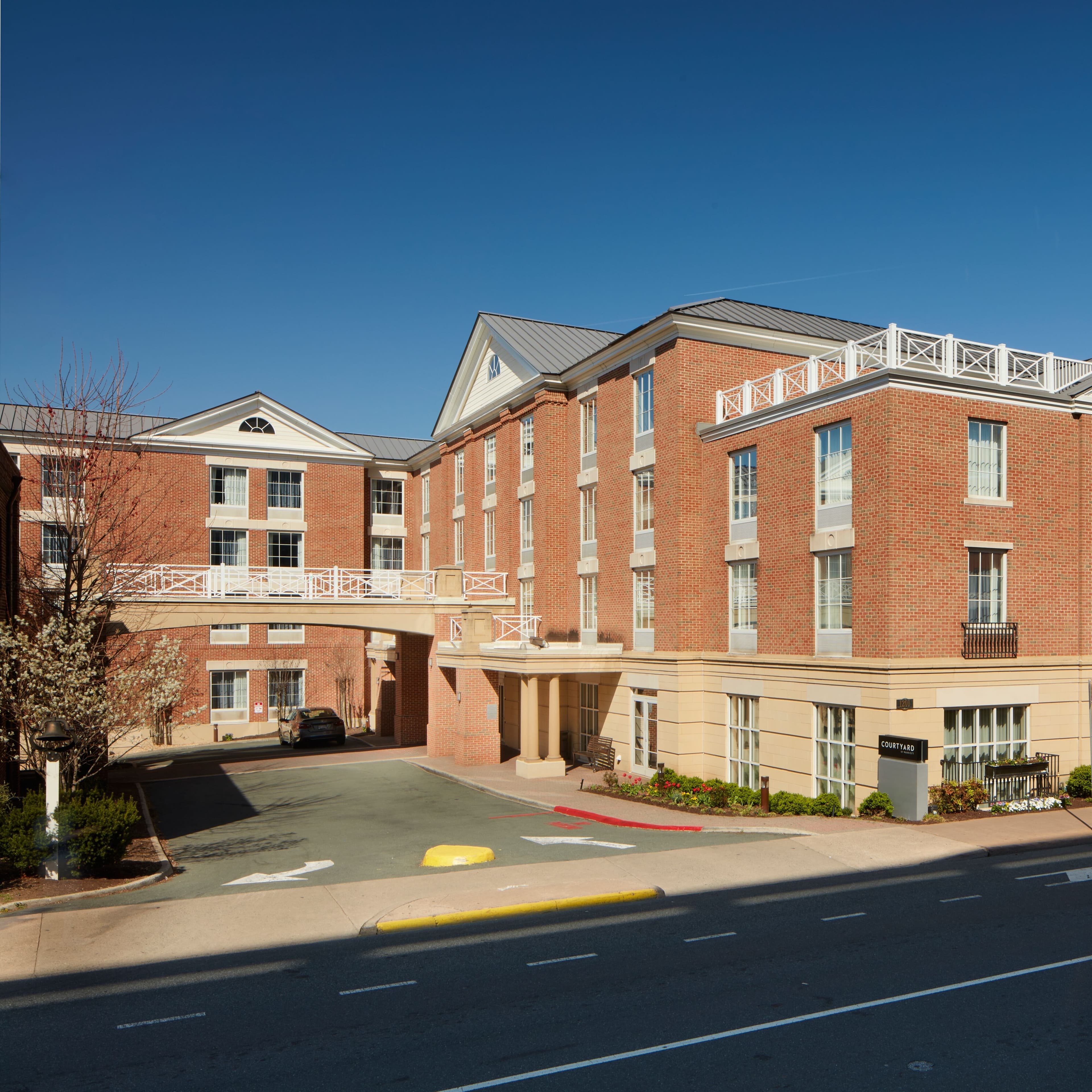 Courtyard Charlottesville - University Medical Center - Image 1