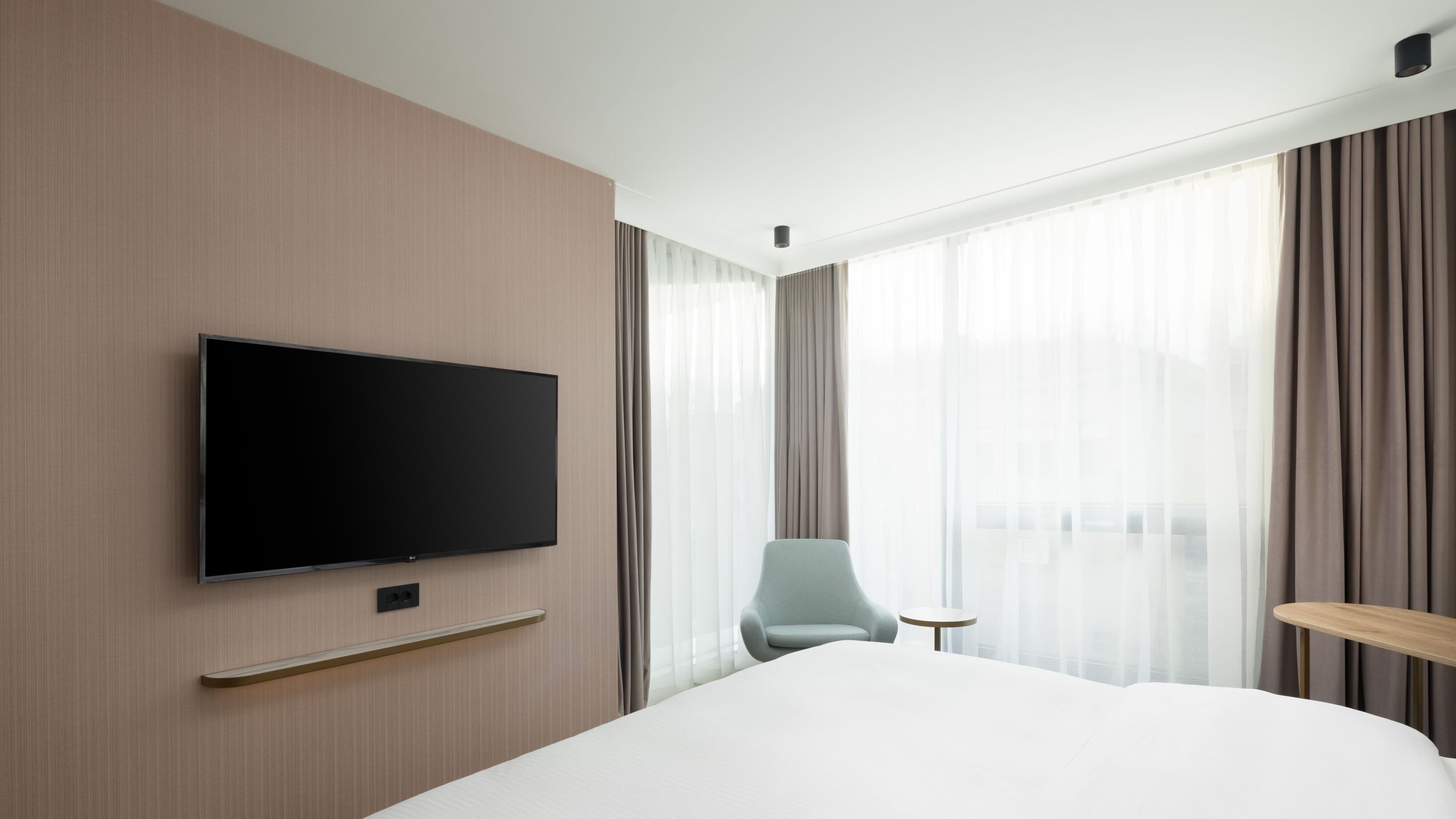 Courtyard Cluj-Napoca Downtown — 11