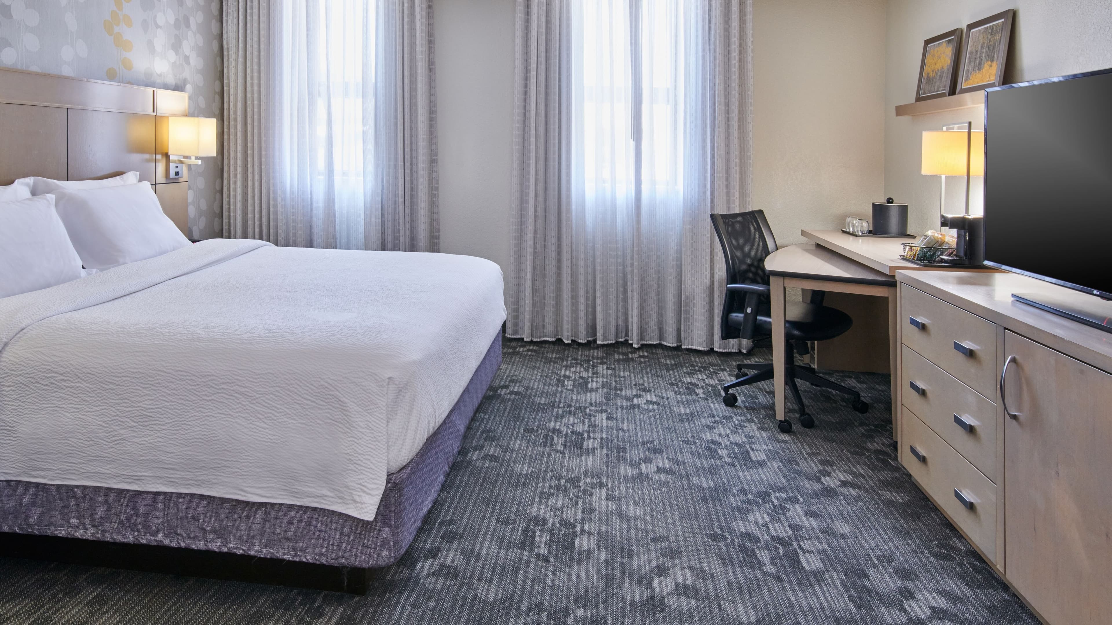 Deluxe Guest room - Image 1