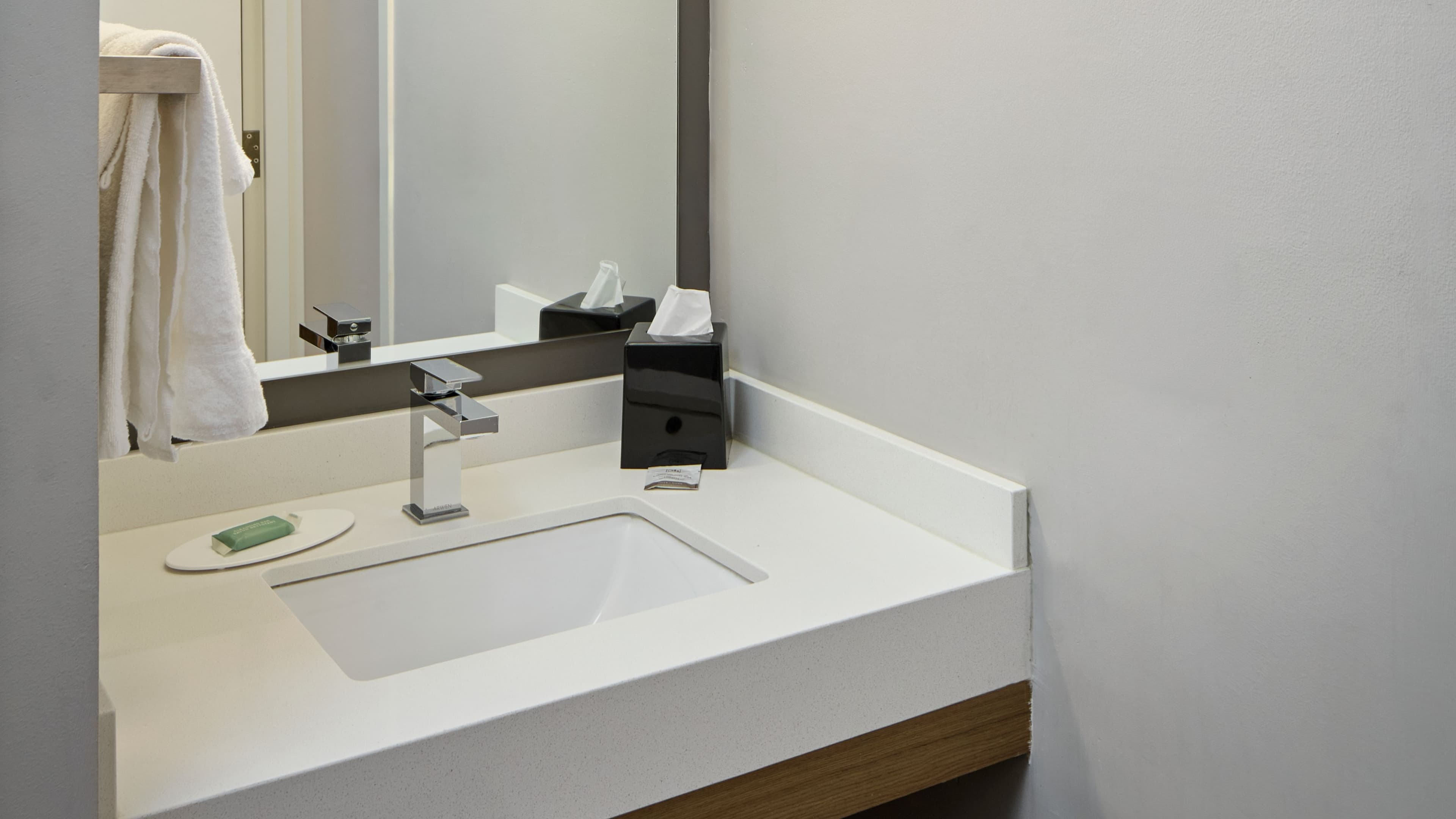 Courtyard Newark Granville - Image 5