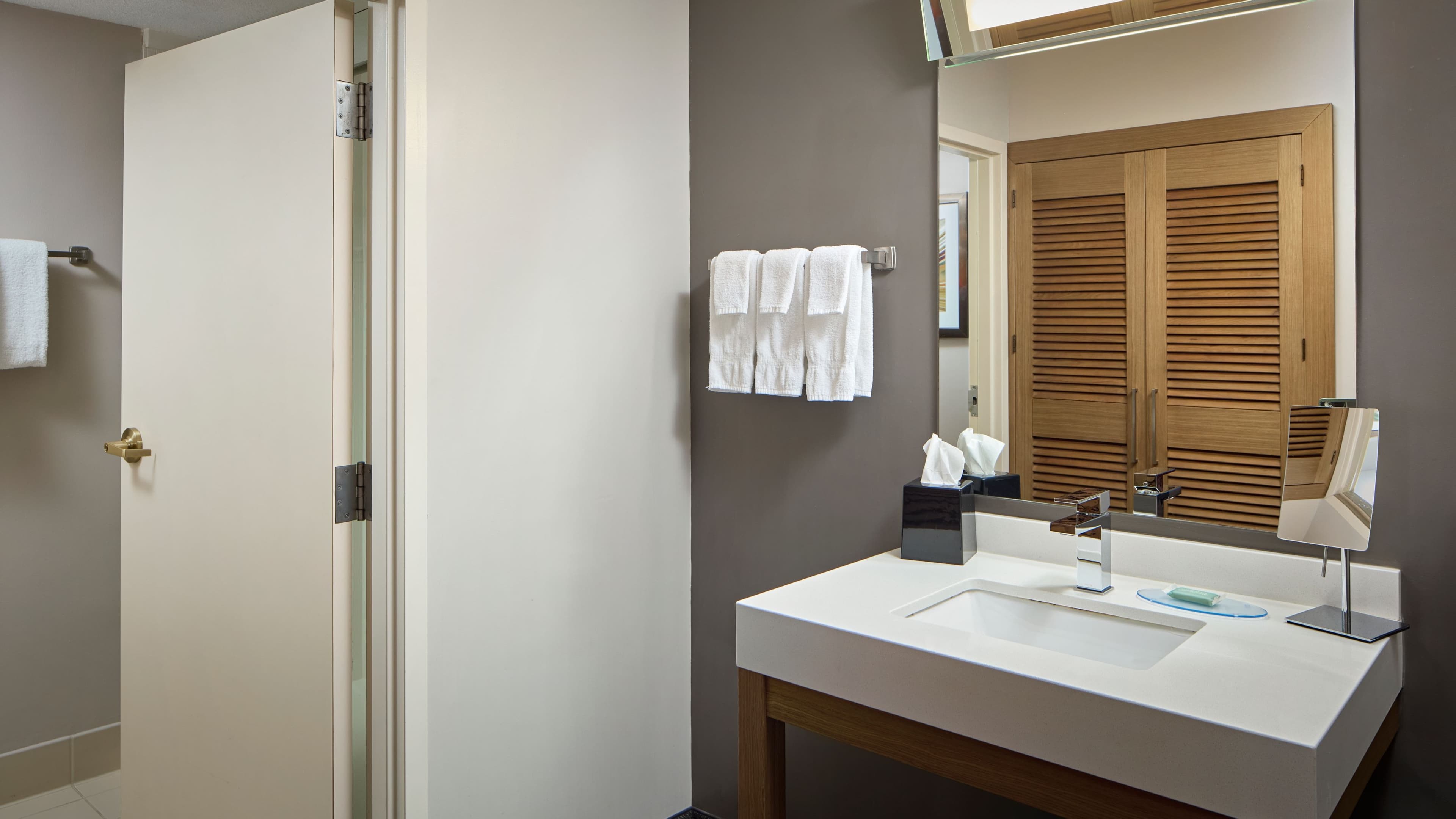 Courtyard Newark Granville - Image 4