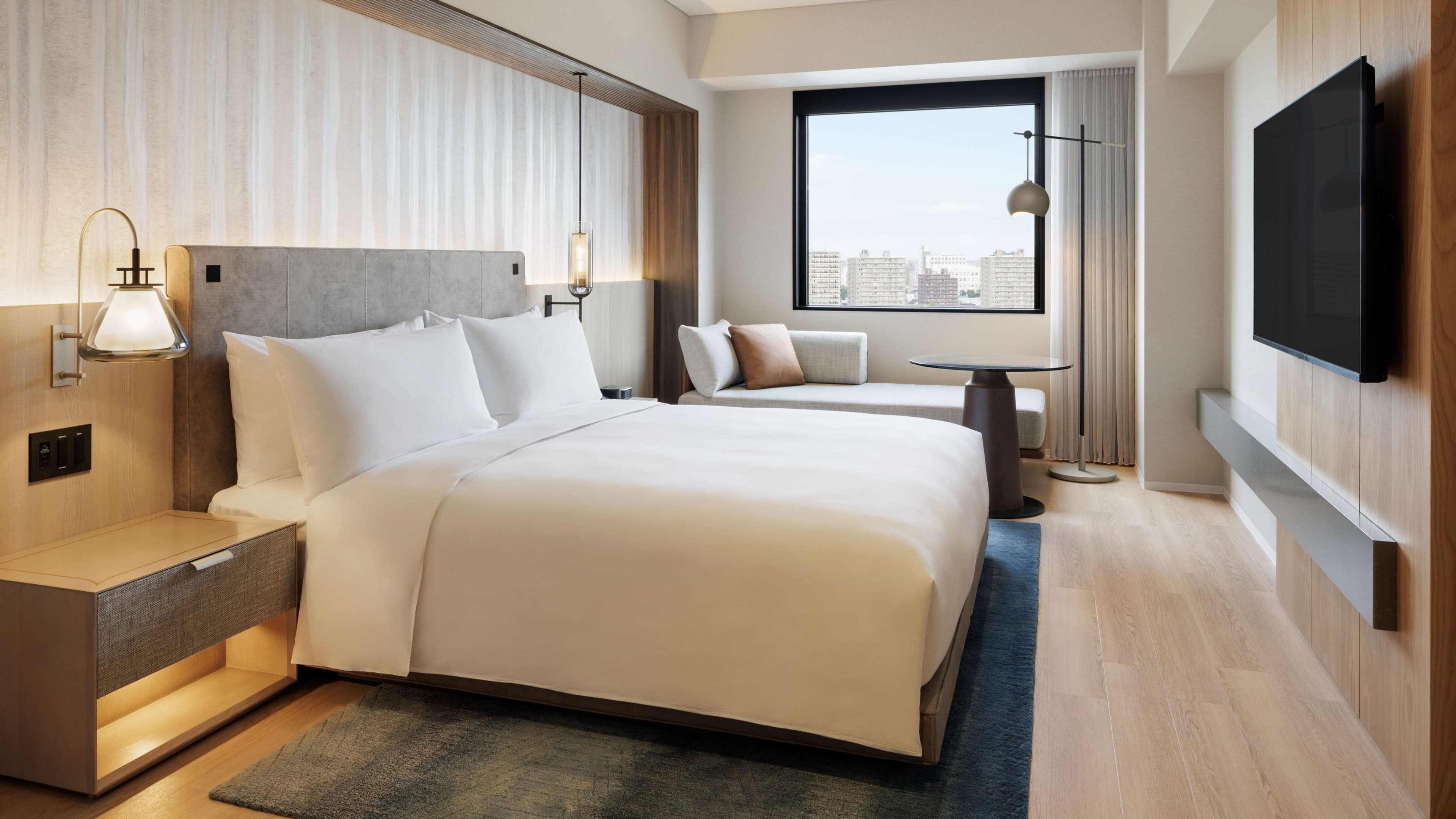 Superior Room King - Image 2
