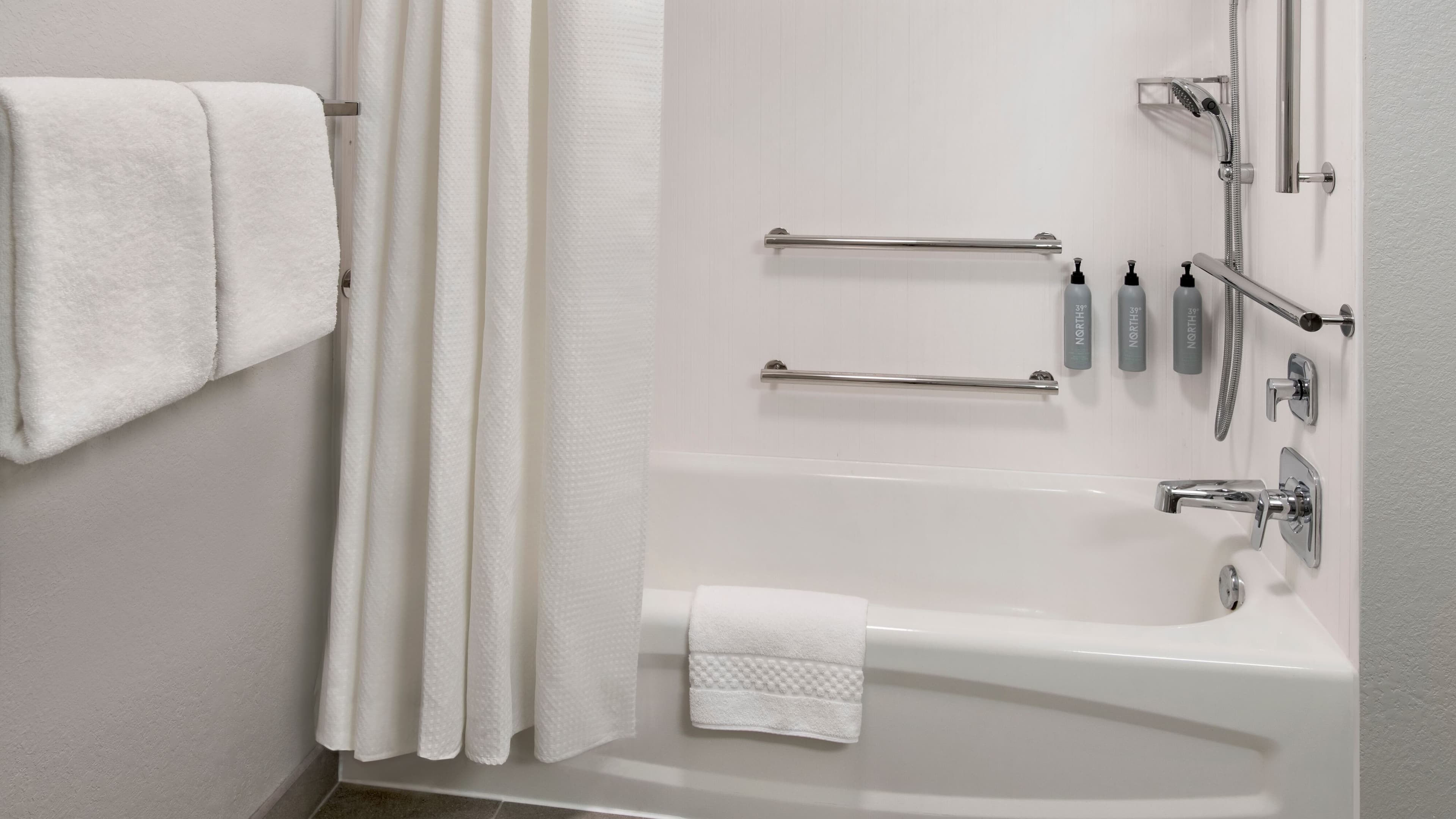 Courtyard Cincinnati Covington - Image 5