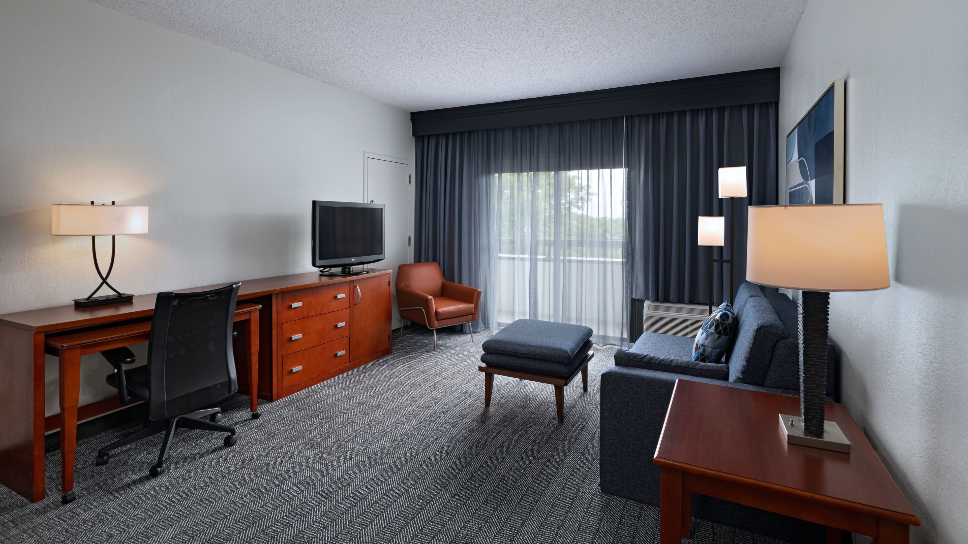 One Bedroom Suite - Image 2