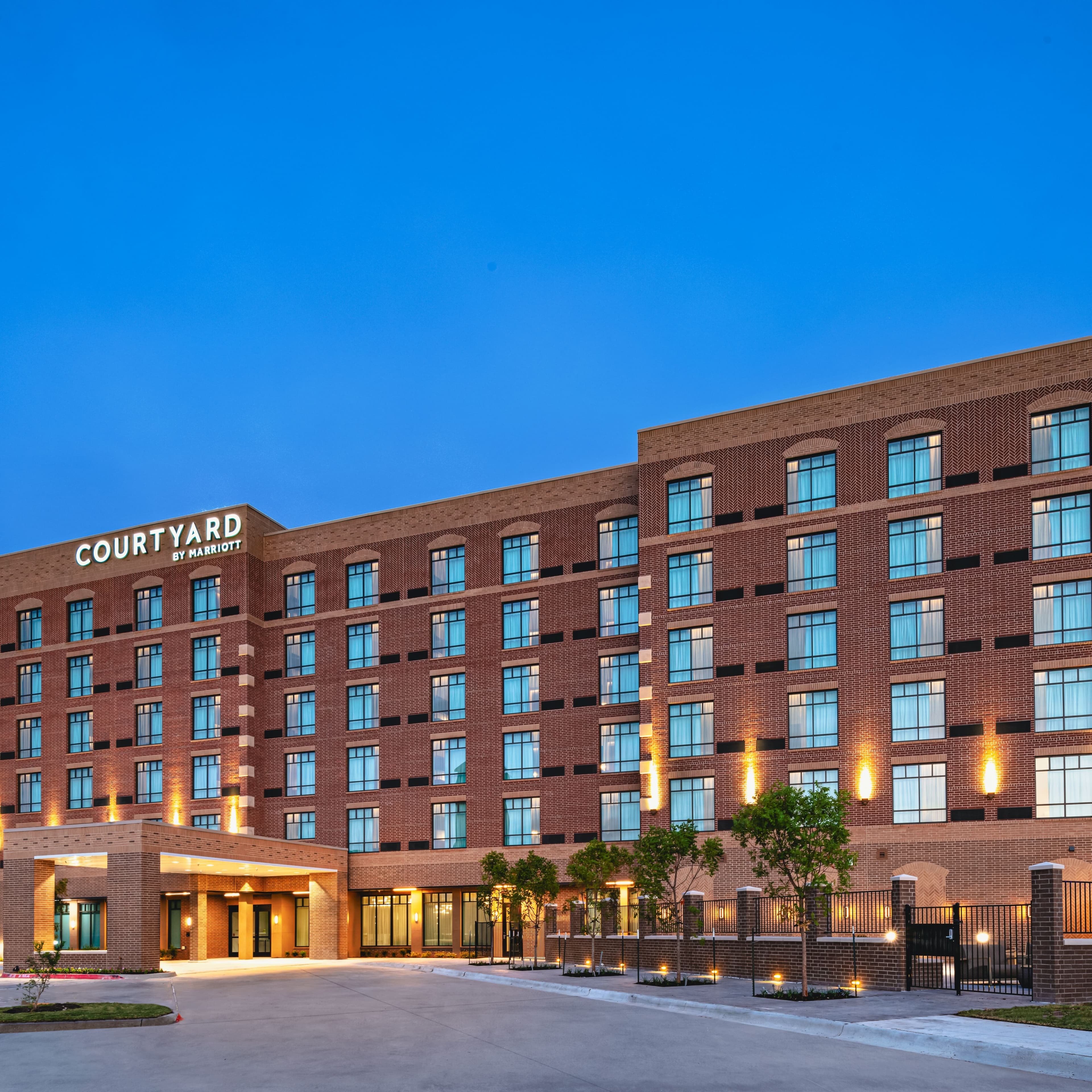 Courtyard Dallas Frisco - Image 1