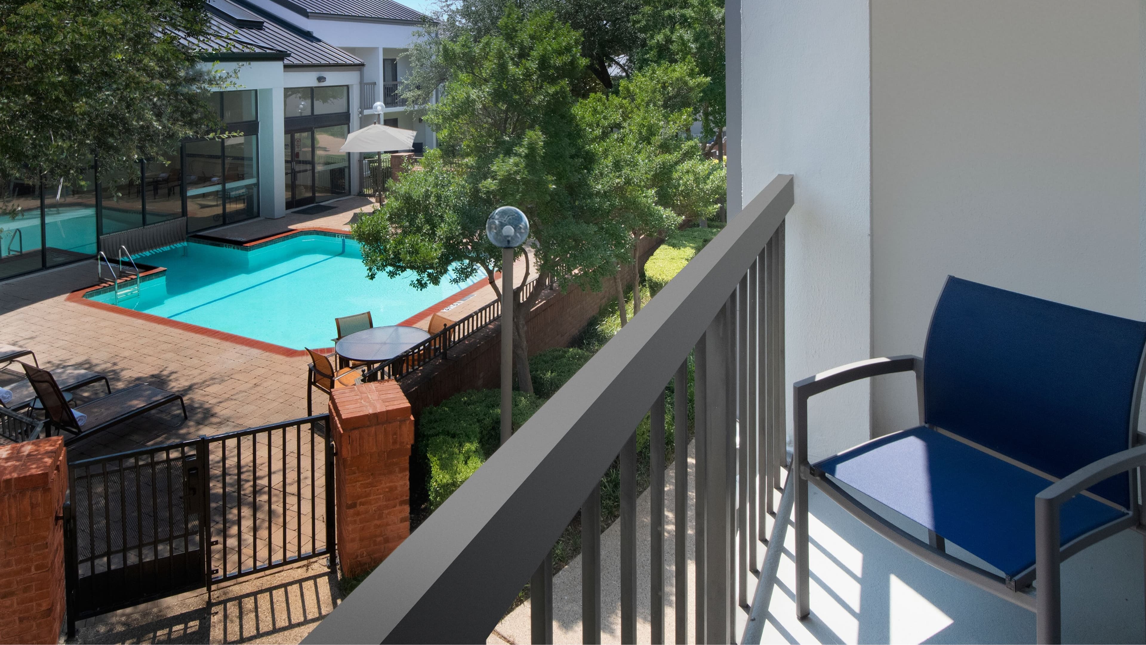 Courtyard Dallas Las Colinas - Image 5