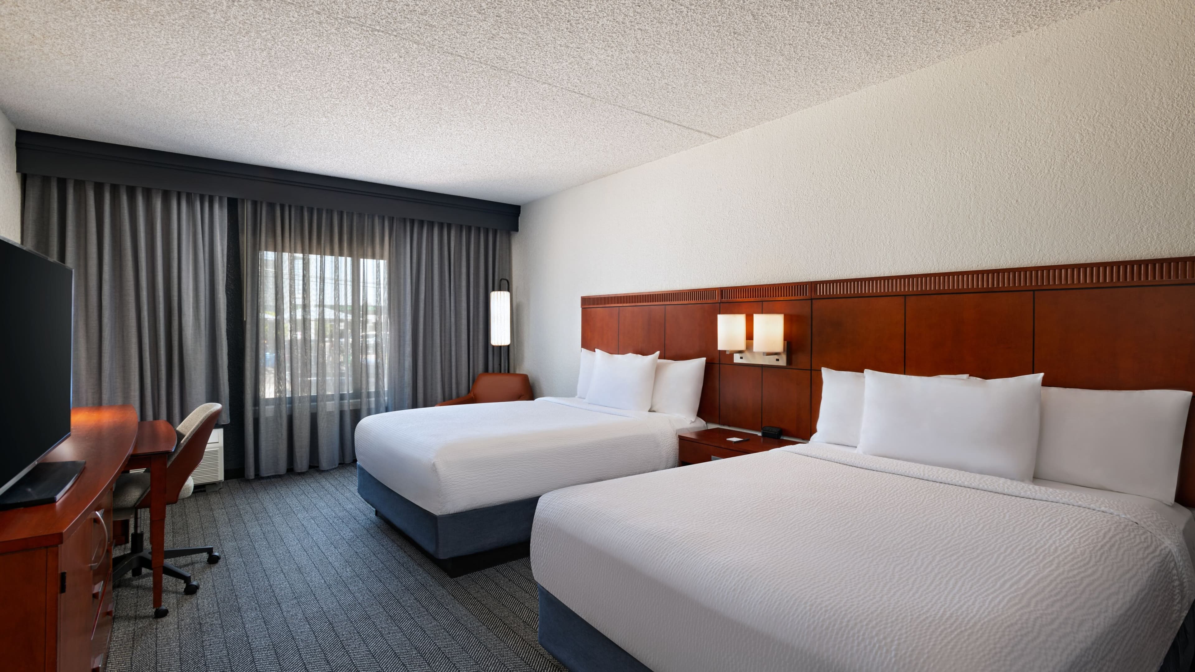 Holiday Inn Express & Suites Dallas Southwest-Cedar Hill — 31