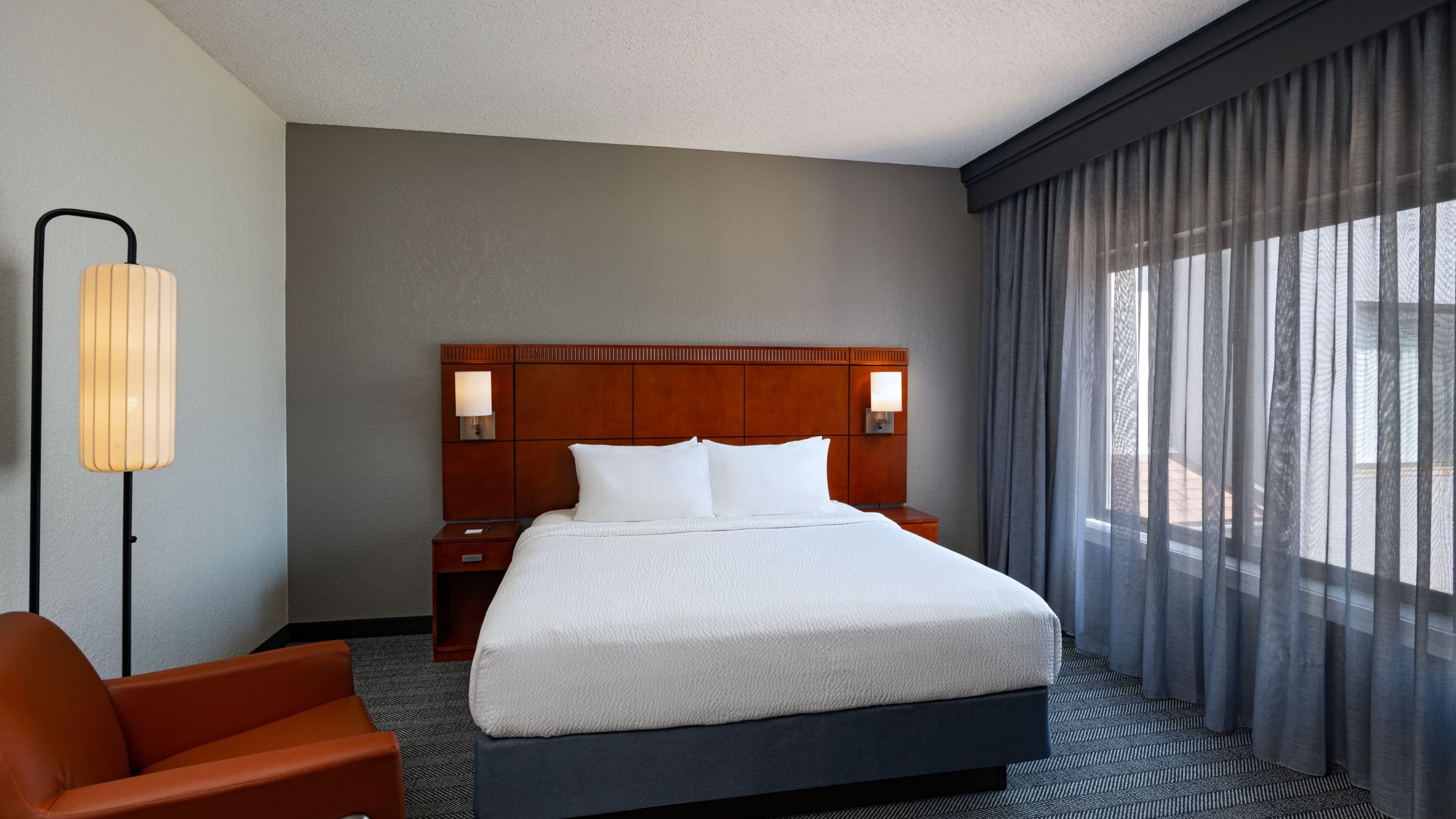 Holiday Inn Express & Suites Dallas Southwest-Cedar Hill — 21
