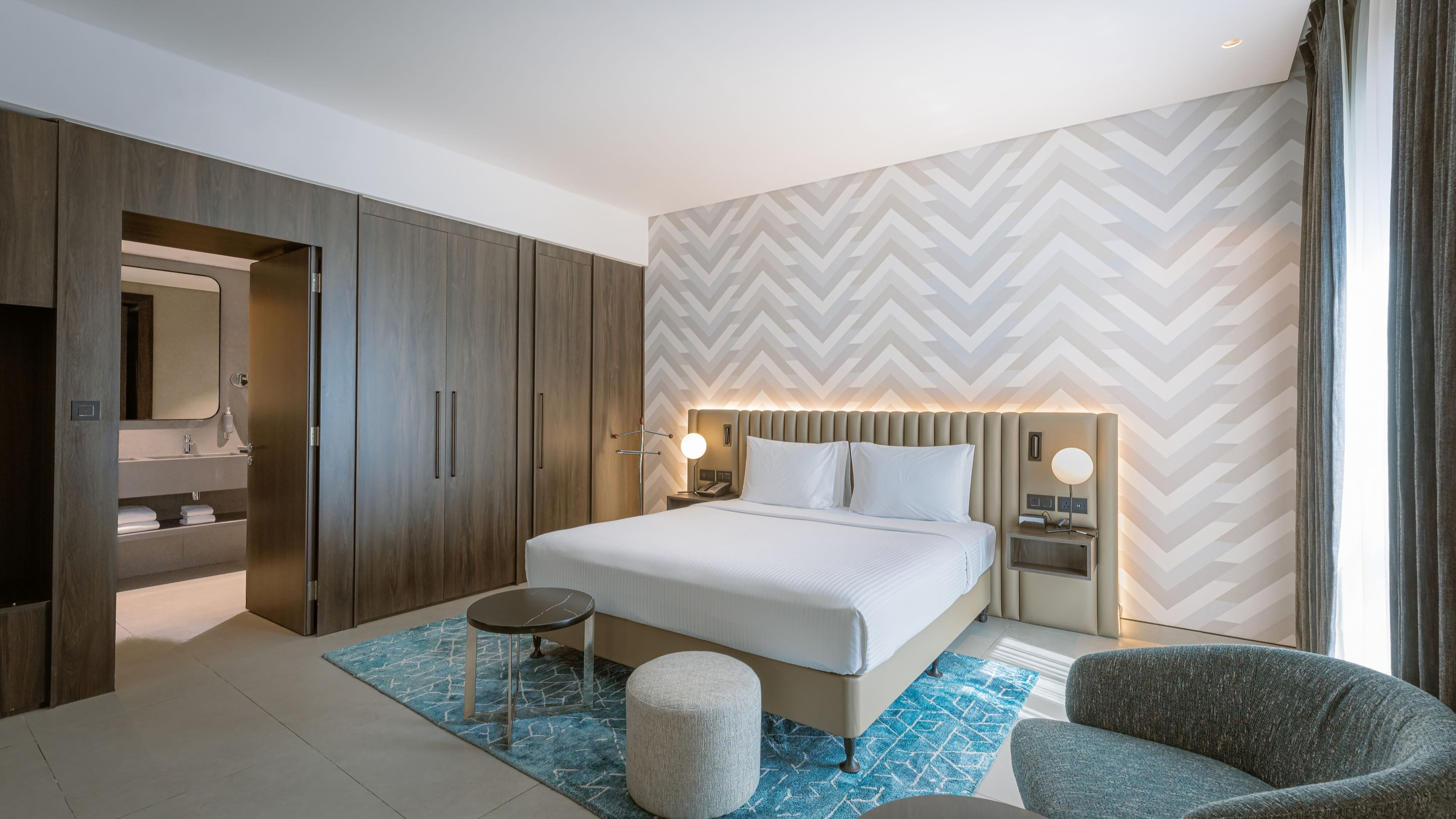 Courtyard World Trade Centre, Dubai — 33