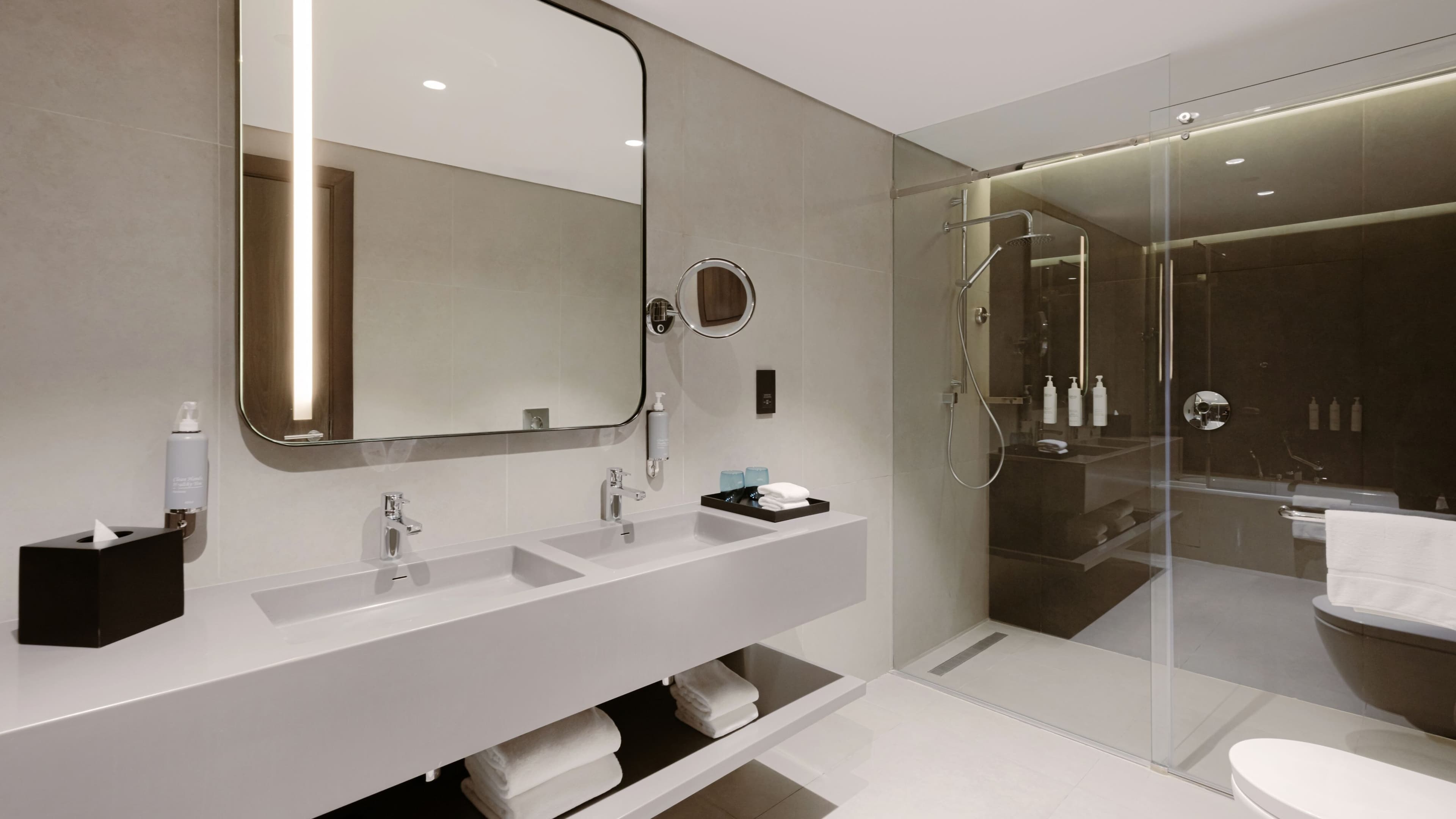 Courtyard World Trade Centre, Dubai — 13