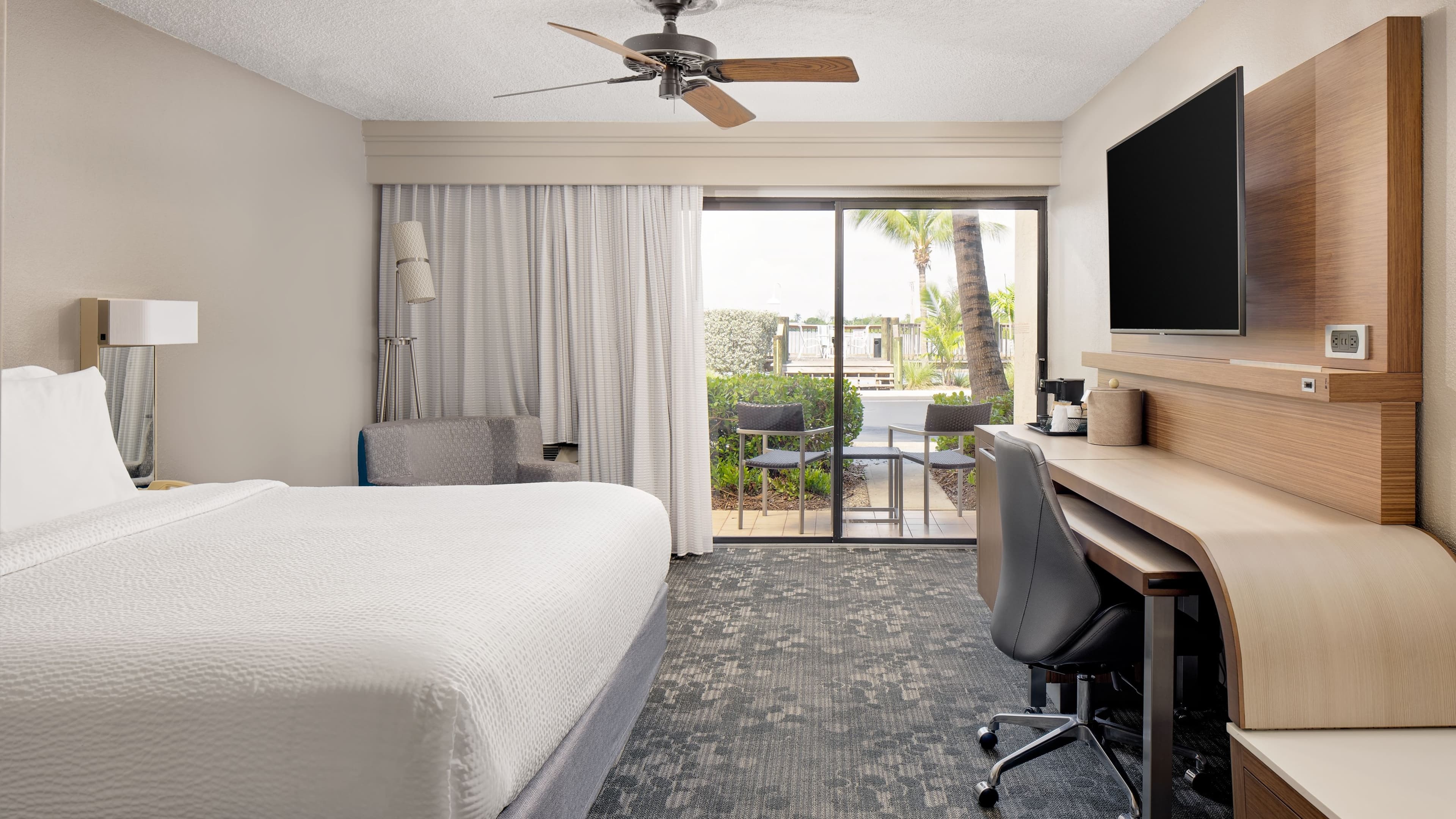 Courtyard Key West Waterfront - Image 2