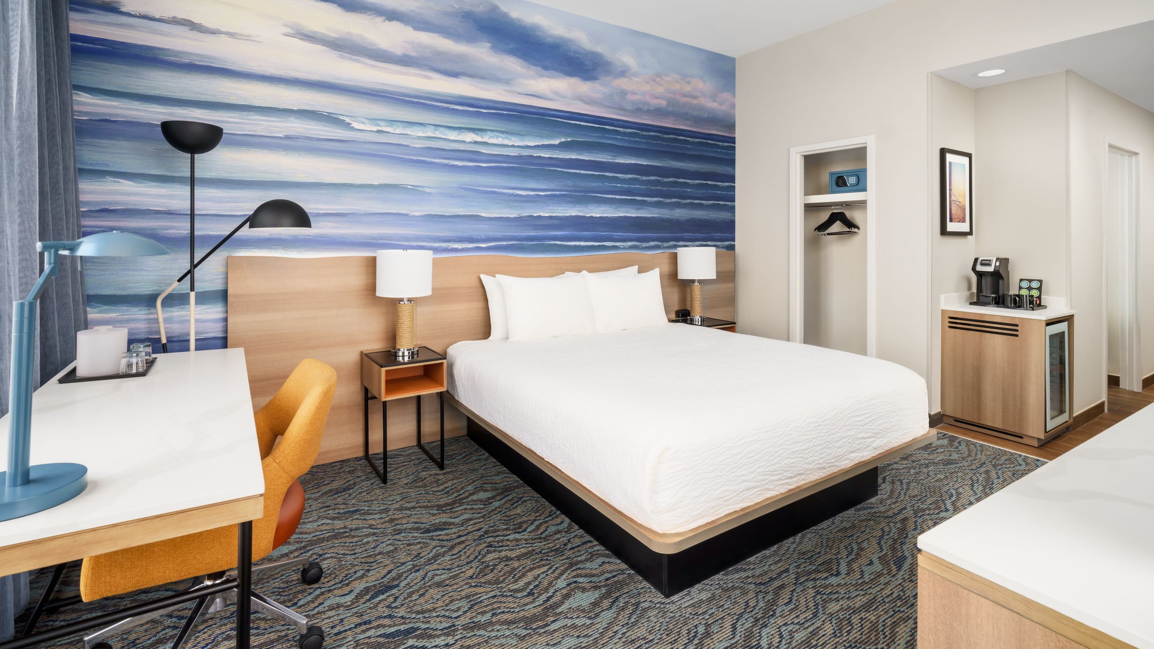 Courtyard by Marriott Oceanside Fort Lauderdale Beach - Image 2