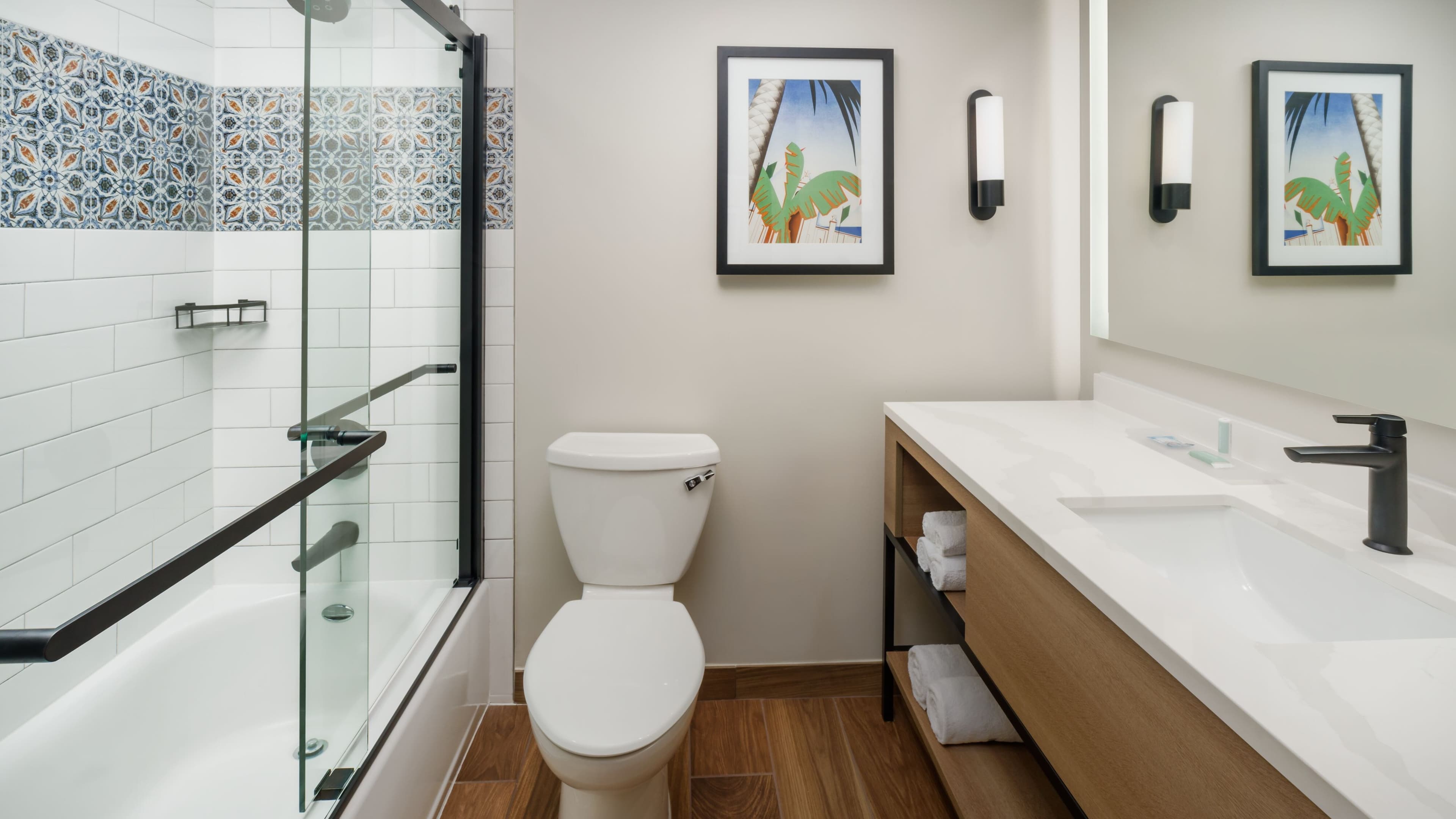1 Bedroom Suite - Image 6