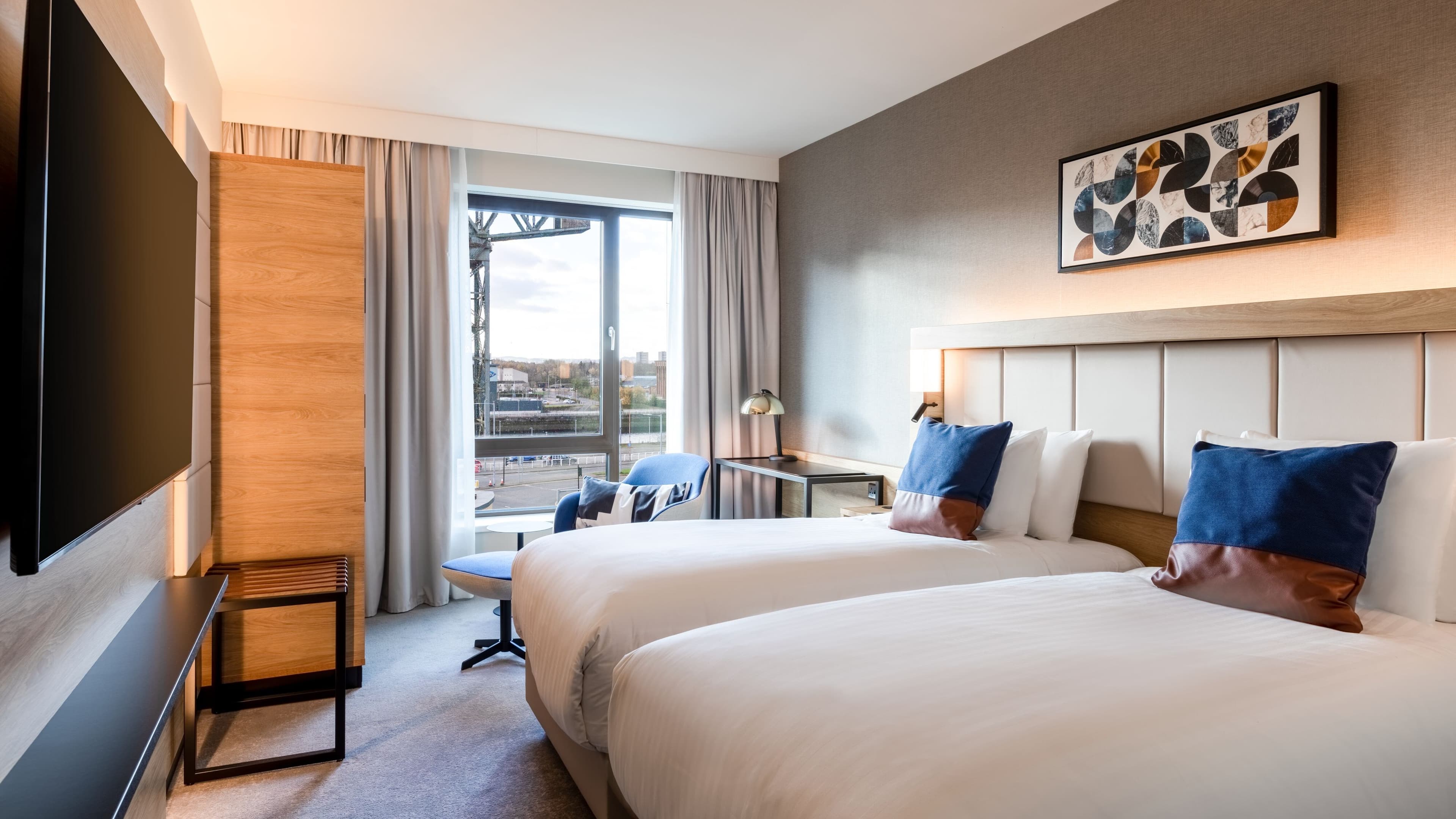 Courtyard Glasgow SEC - Image 4