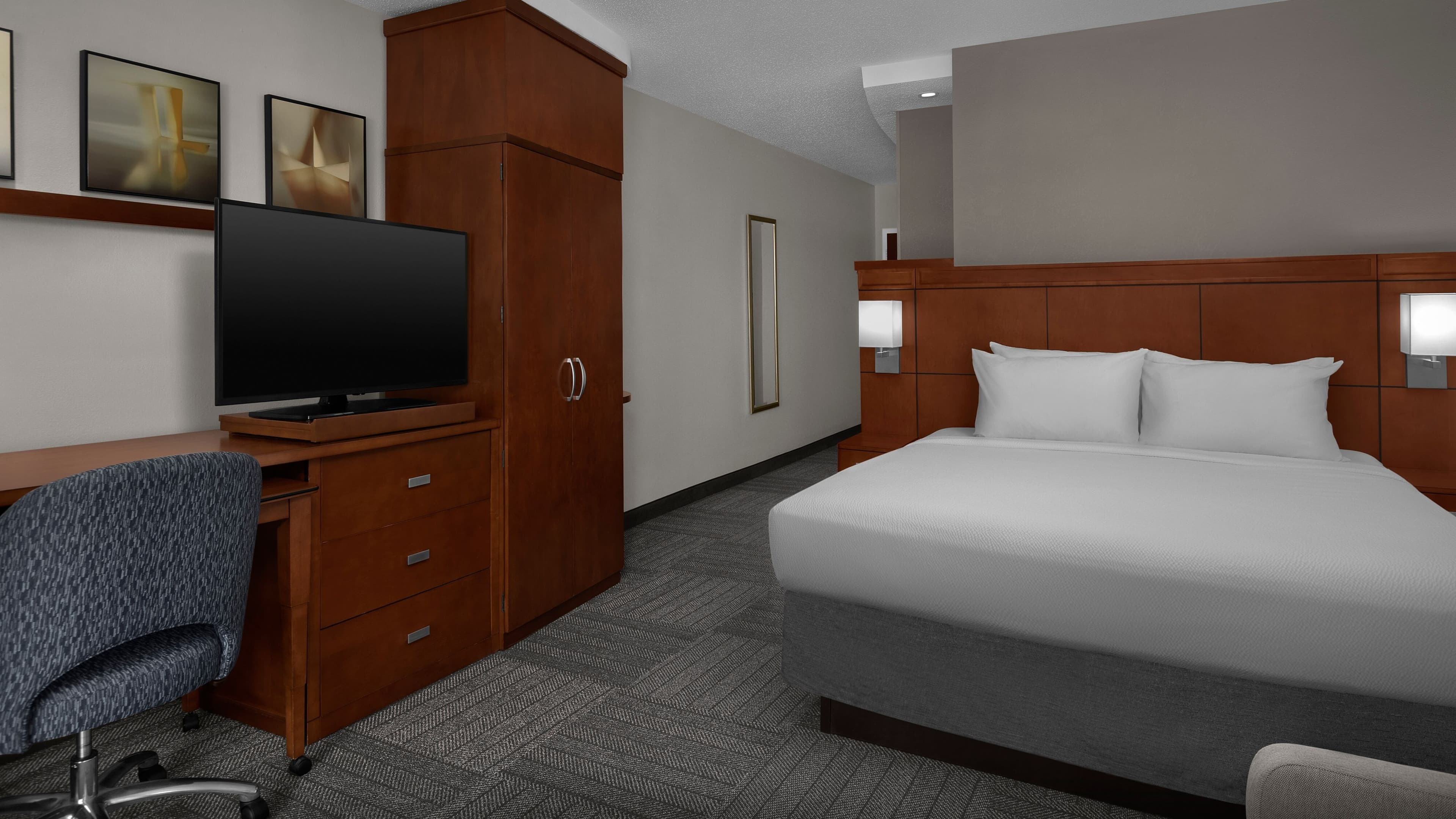 Courtyard Greensboro Airport - Image 2