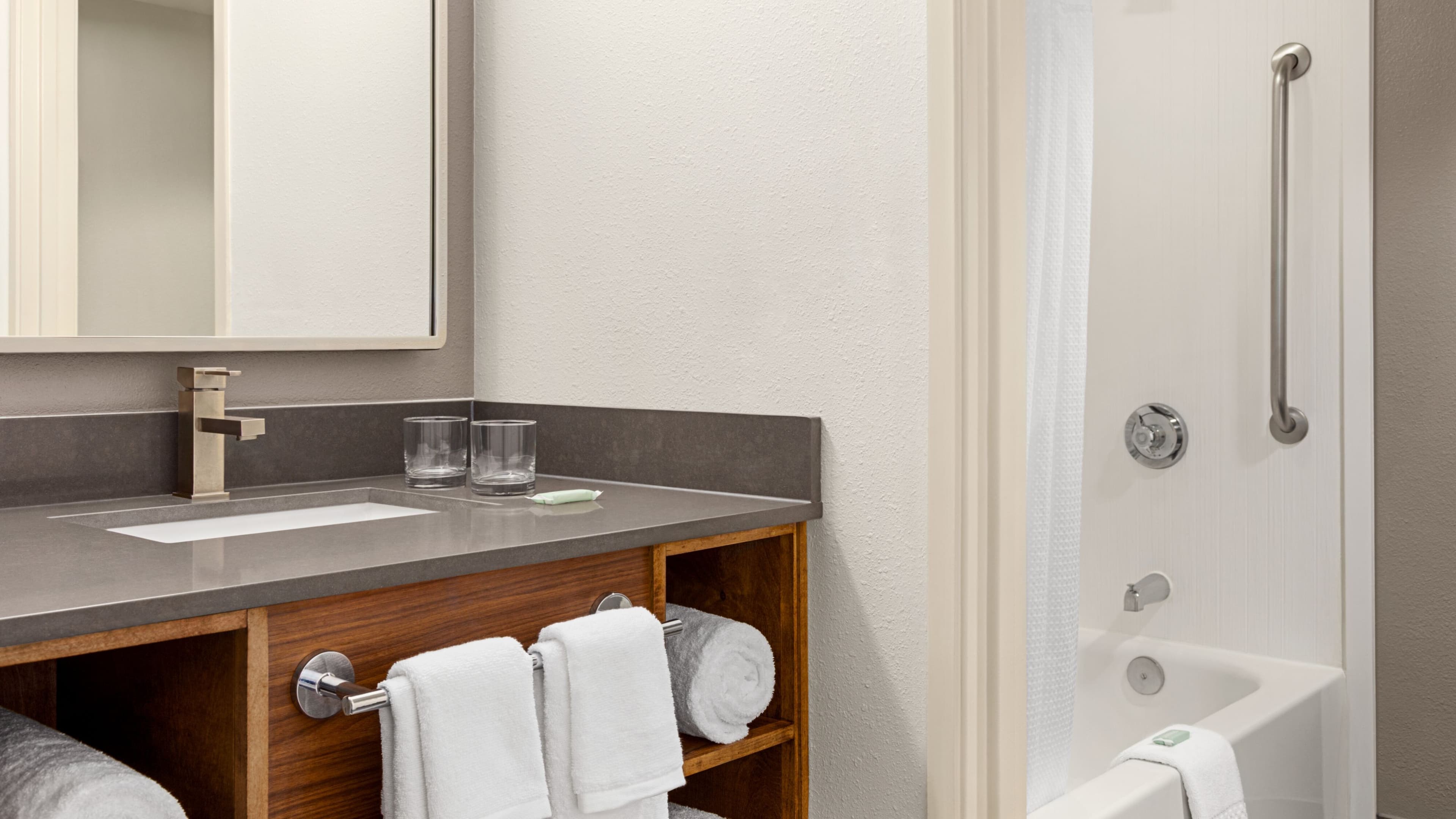 Courtyard Houston Sugar Land/Stafford - Image 5